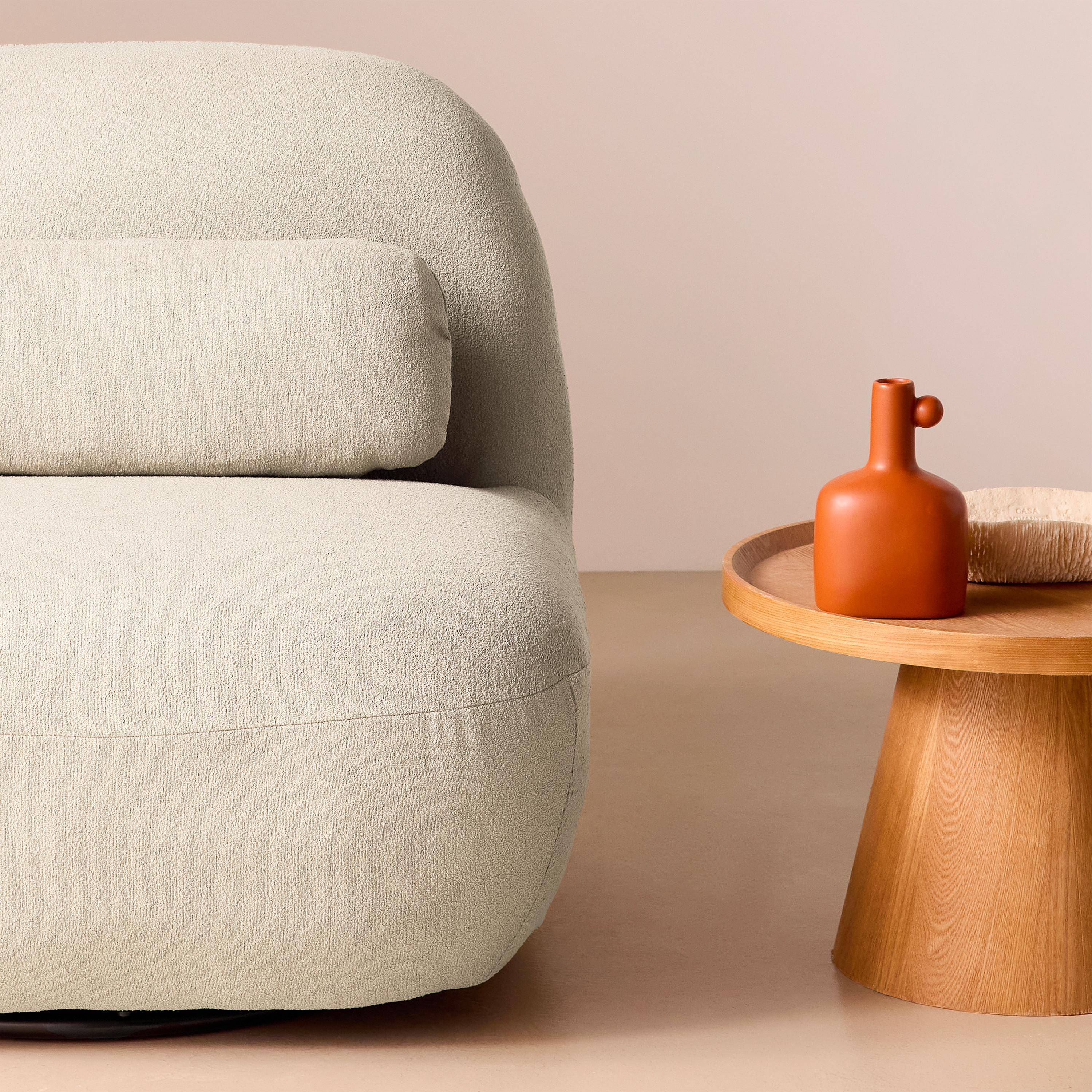 Fauteuil pivotant 360° en bouclette texturée blanc crème, piètement en métal noir mat - SPINO Photo2