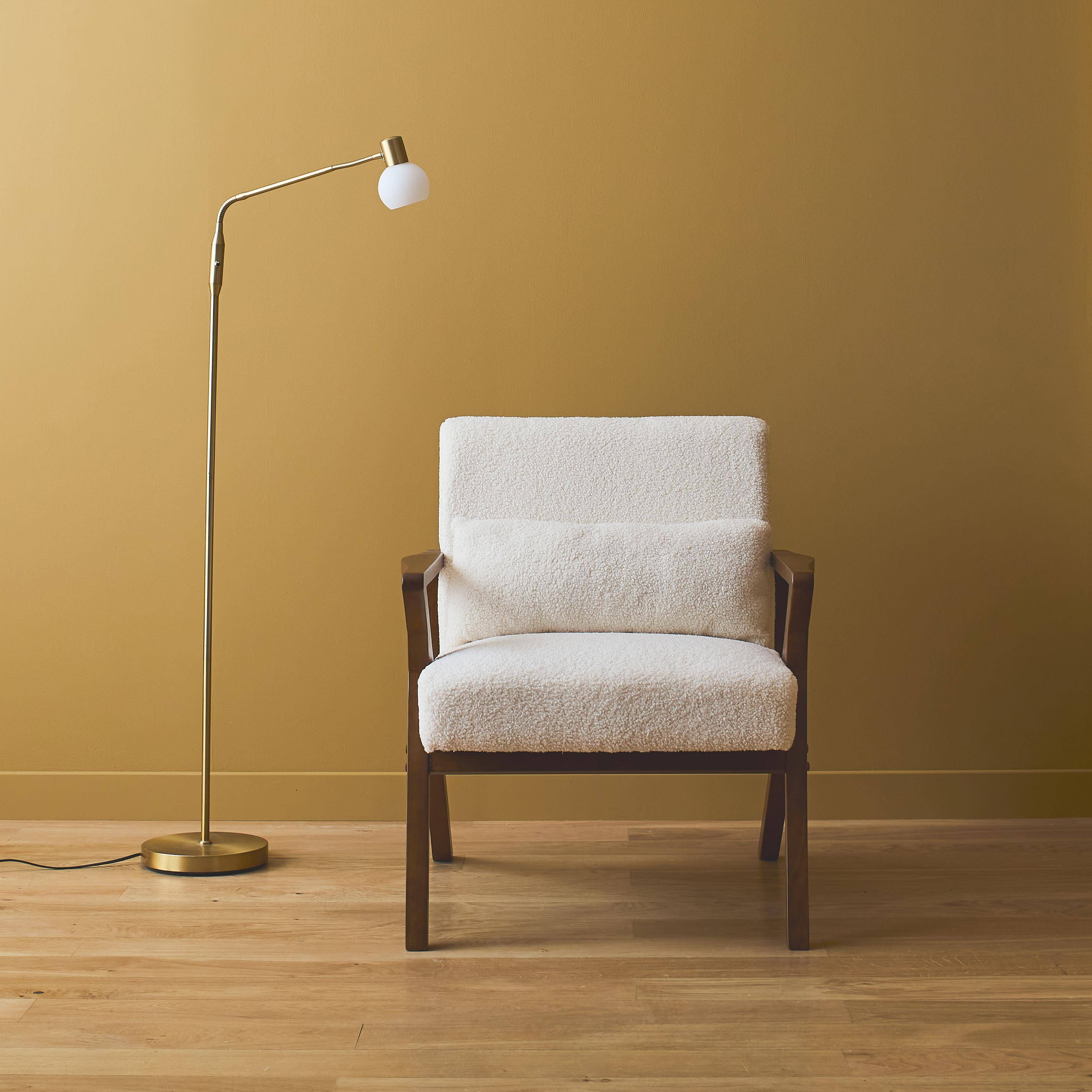 Scandinavische fauteuil in heveahout met lichte walnootbeits en witte bouclé, Antoine,sweeek,Photo2