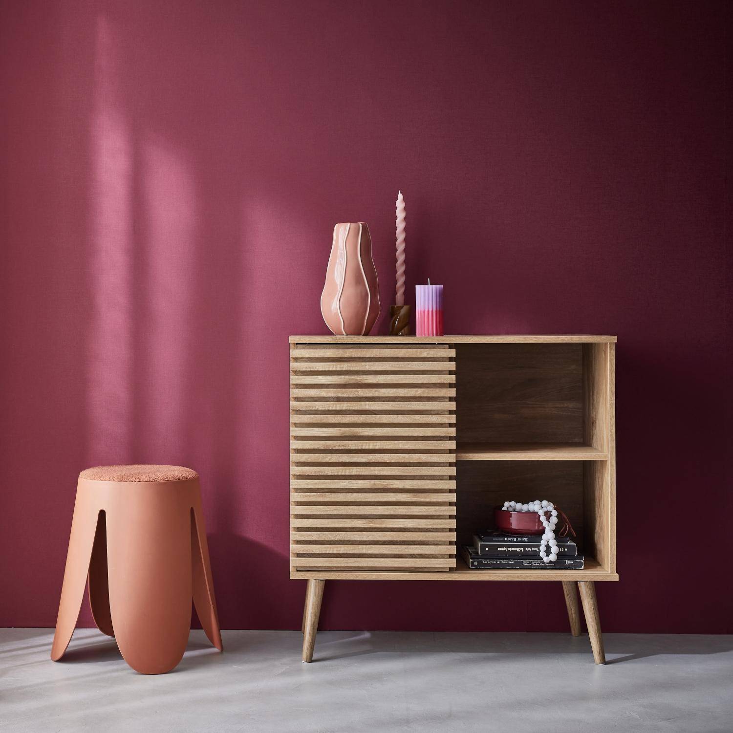 Credenza scandinava effetto legno e anta scorrevole scanalata, 80cm, Madere, Marrone naturale, 80x39x80 cm Photo1