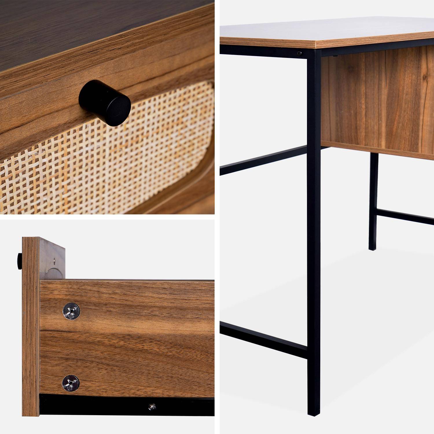 Retro-Schreibtisch mit Holzdekor und Rohrgeflecht, Gestell und Griffen aus schwarzem Metall - Retro,sweeek,Photo7