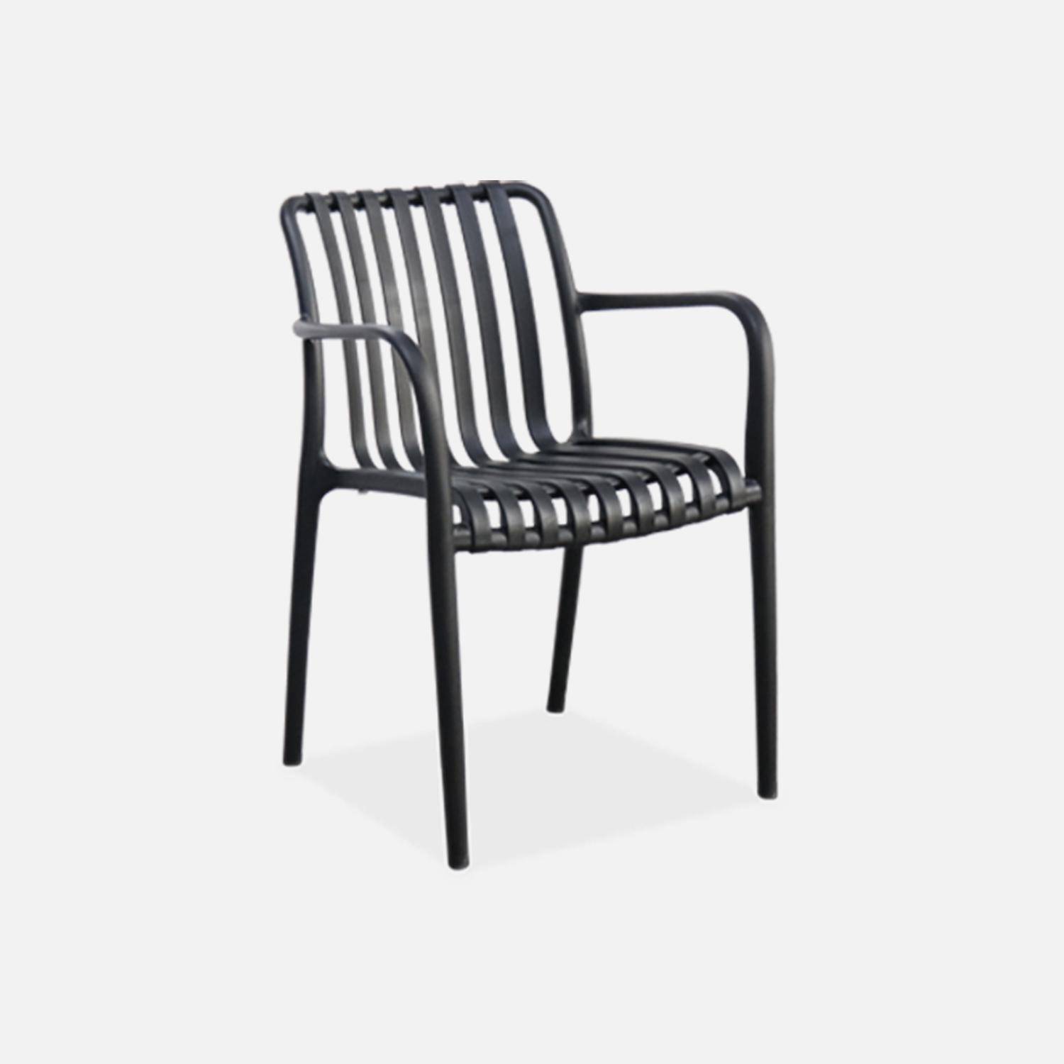 Lot de 4 fauteuils de jardin en plastique noir, empilables, design linéaire ,sweeek,Photo4