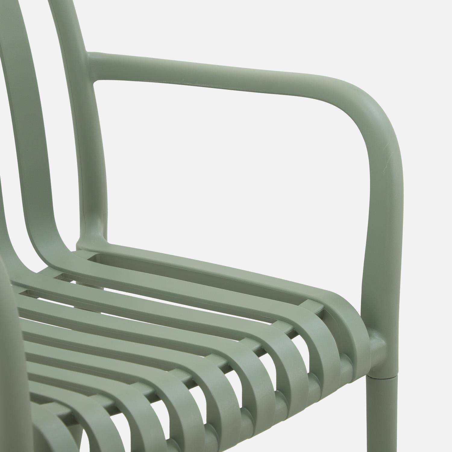 Lot de 4 fauteuils de jardin en plastique vert de gris, empilables, design linéaire  Photo7