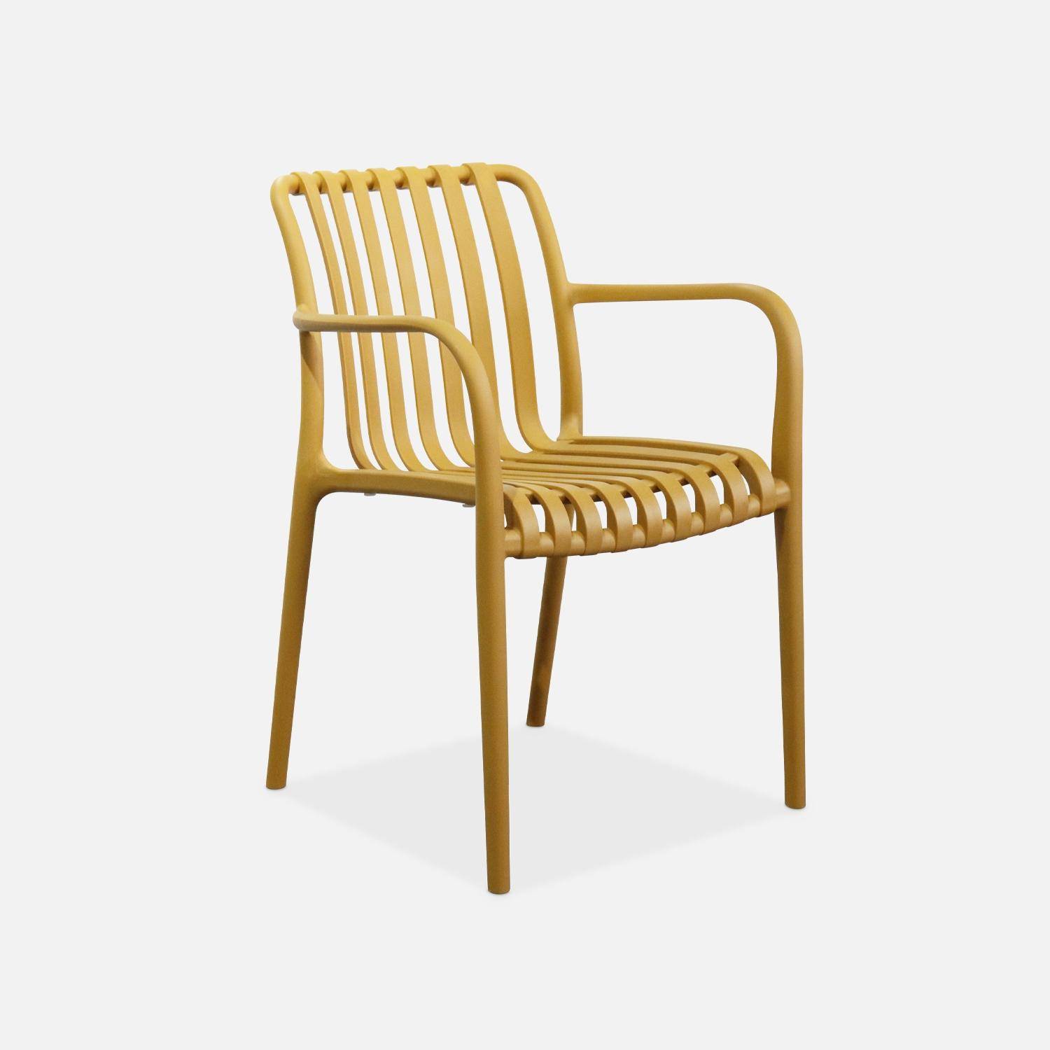 Lot de 4 fauteuils de jardin en plastique moutarde, empilables, design linéaire ,sweeek,Photo4