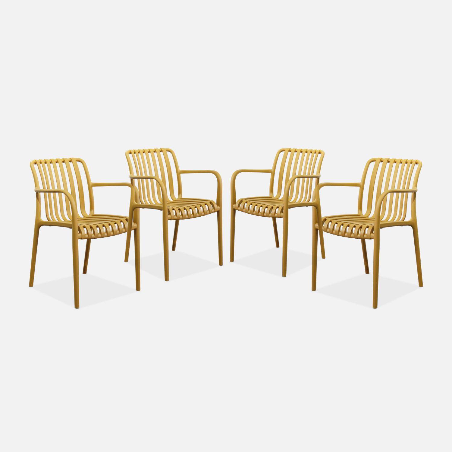 Lot de 4 fauteuils de jardin en plastique moutarde, empilables, design linéaire  Photo1