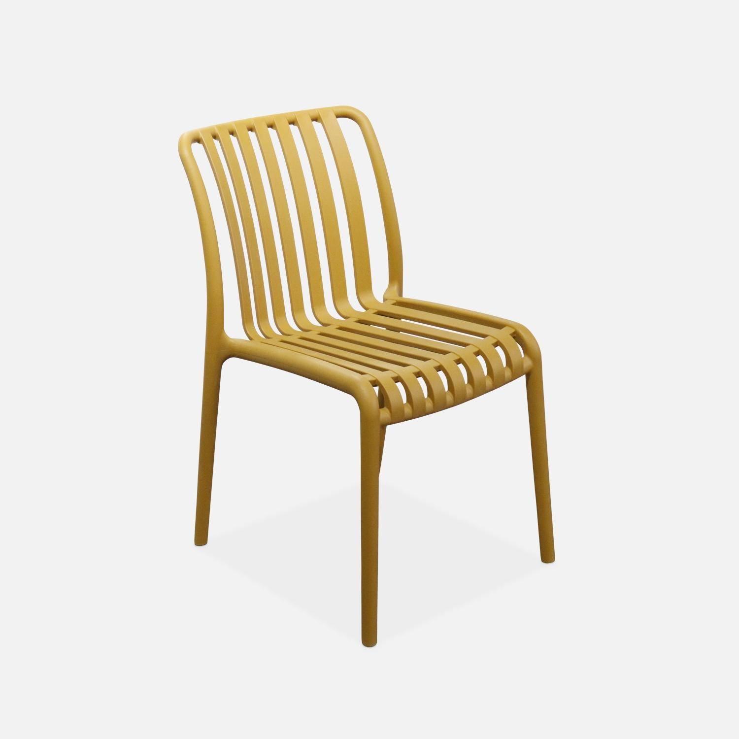 Lot de 4 chaises de jardin en plastique moutarde, empilables, déjà montées,sweeek,Photo4