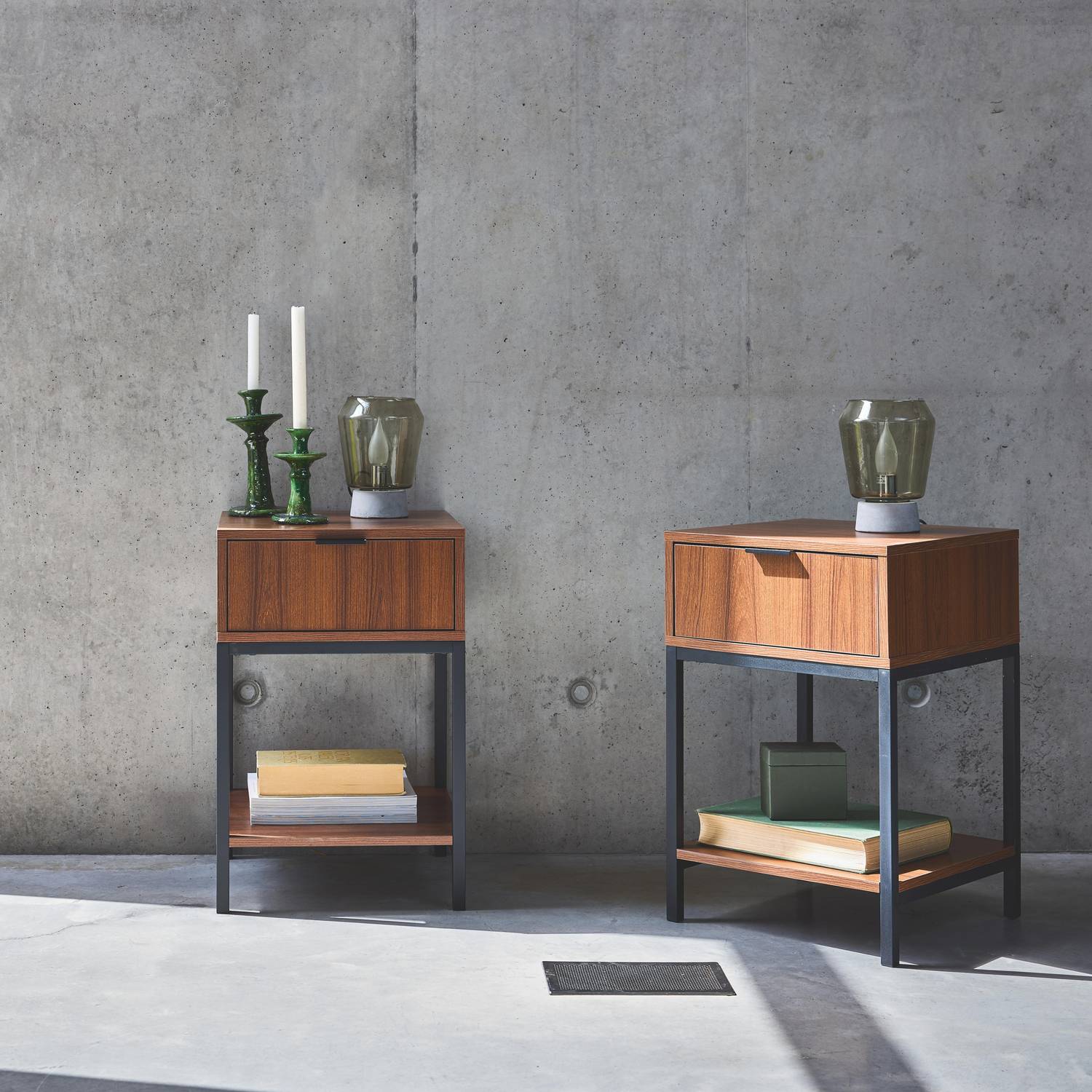 Set of two walnut bedside tables with black metal legs and handle - 1 drawer and 1 shelf Photo1