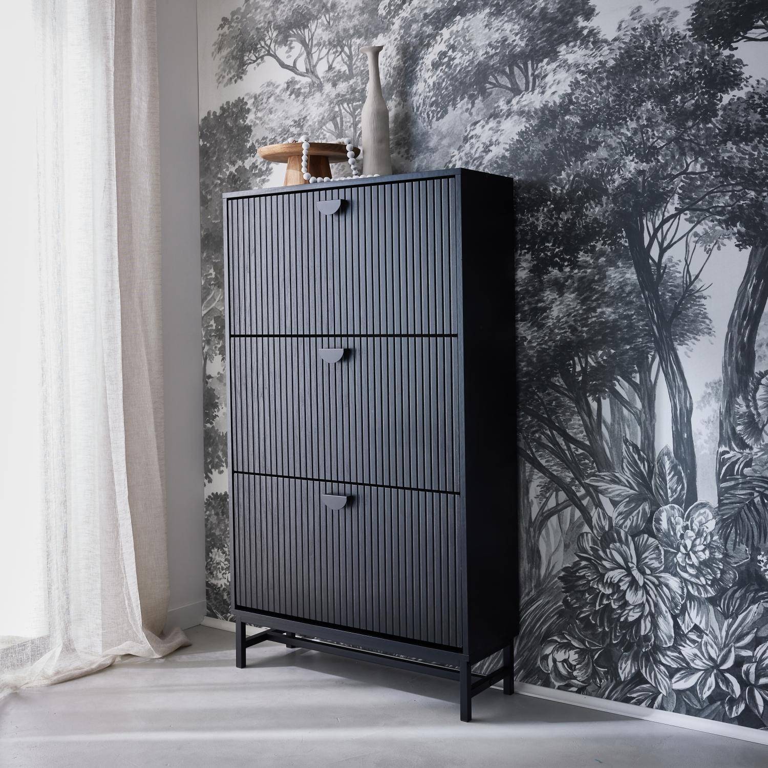 Schuhschrank mit 3 Klappen und geriffeltem Holzdekor, schwarz 18 Paare - Bazalt Photo2