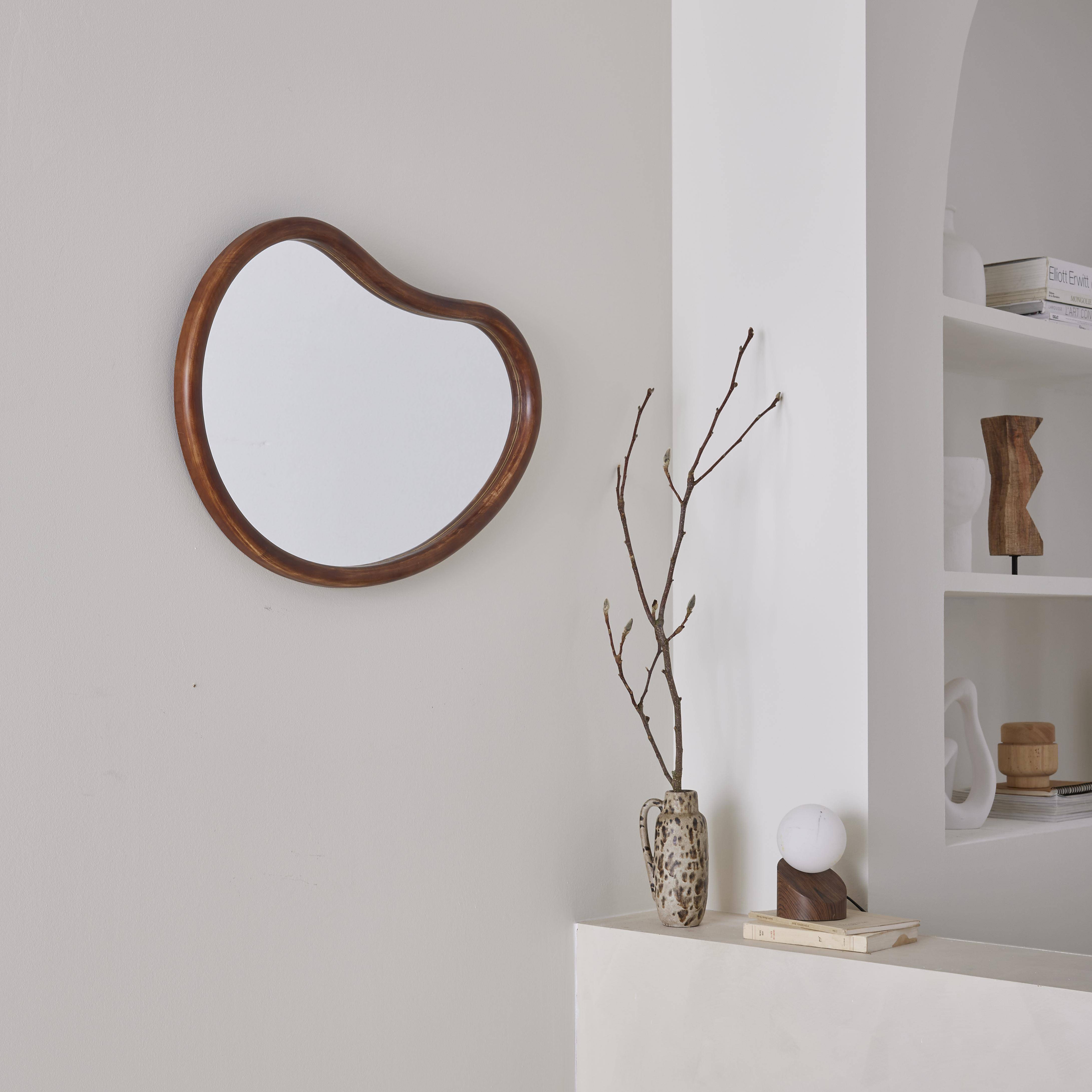 Organischer Spiegel aus Tannenholz 65cm, 3cm dick, nussbaumfarben, ideal für Eingang, Schlafzimmer oder Badezimmer. Photo2