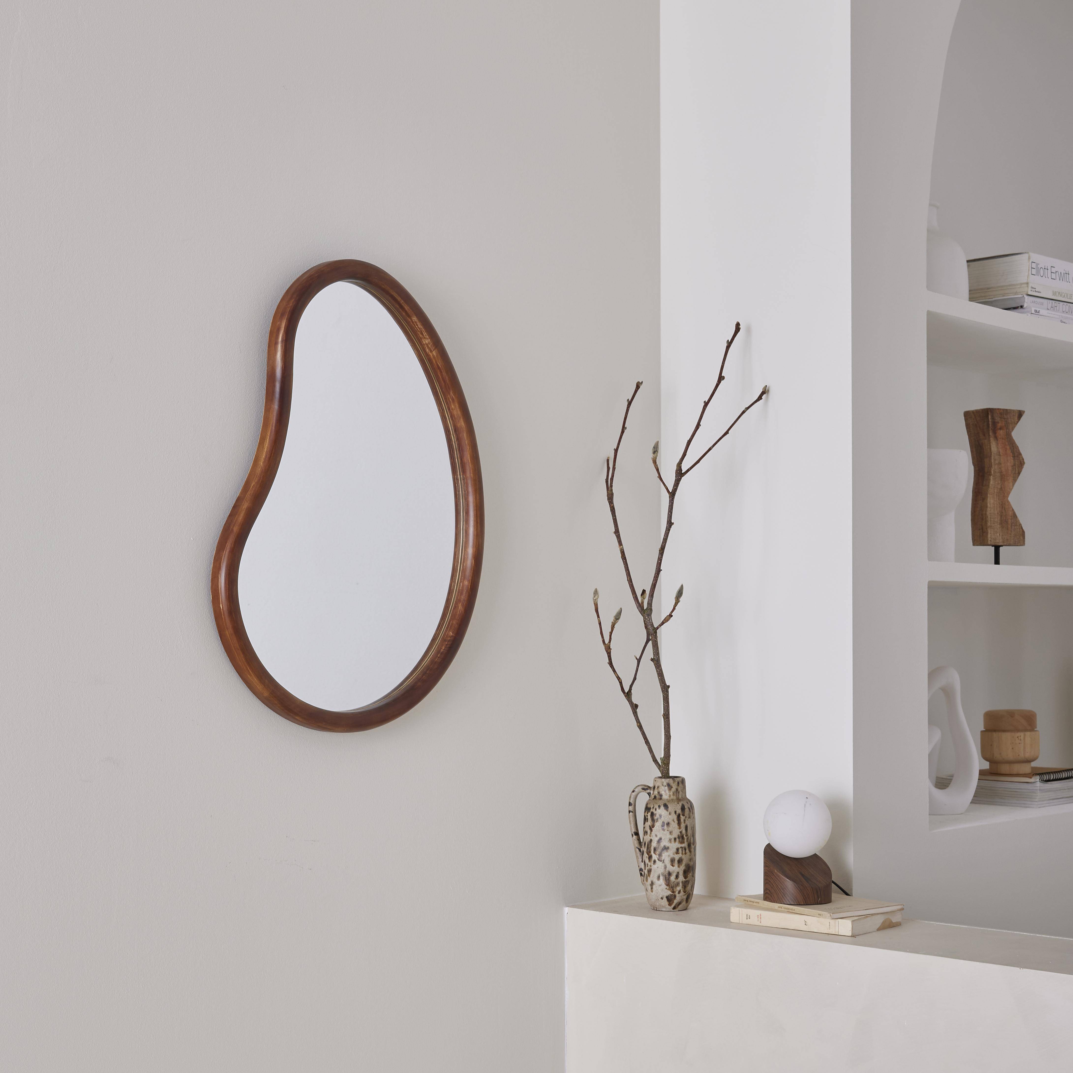 Miroir organique en bois de sapin 65cm épaisseur 3cm coloris noyer idéal entrée, chambre ou salle de bain,sweeek,Photo1