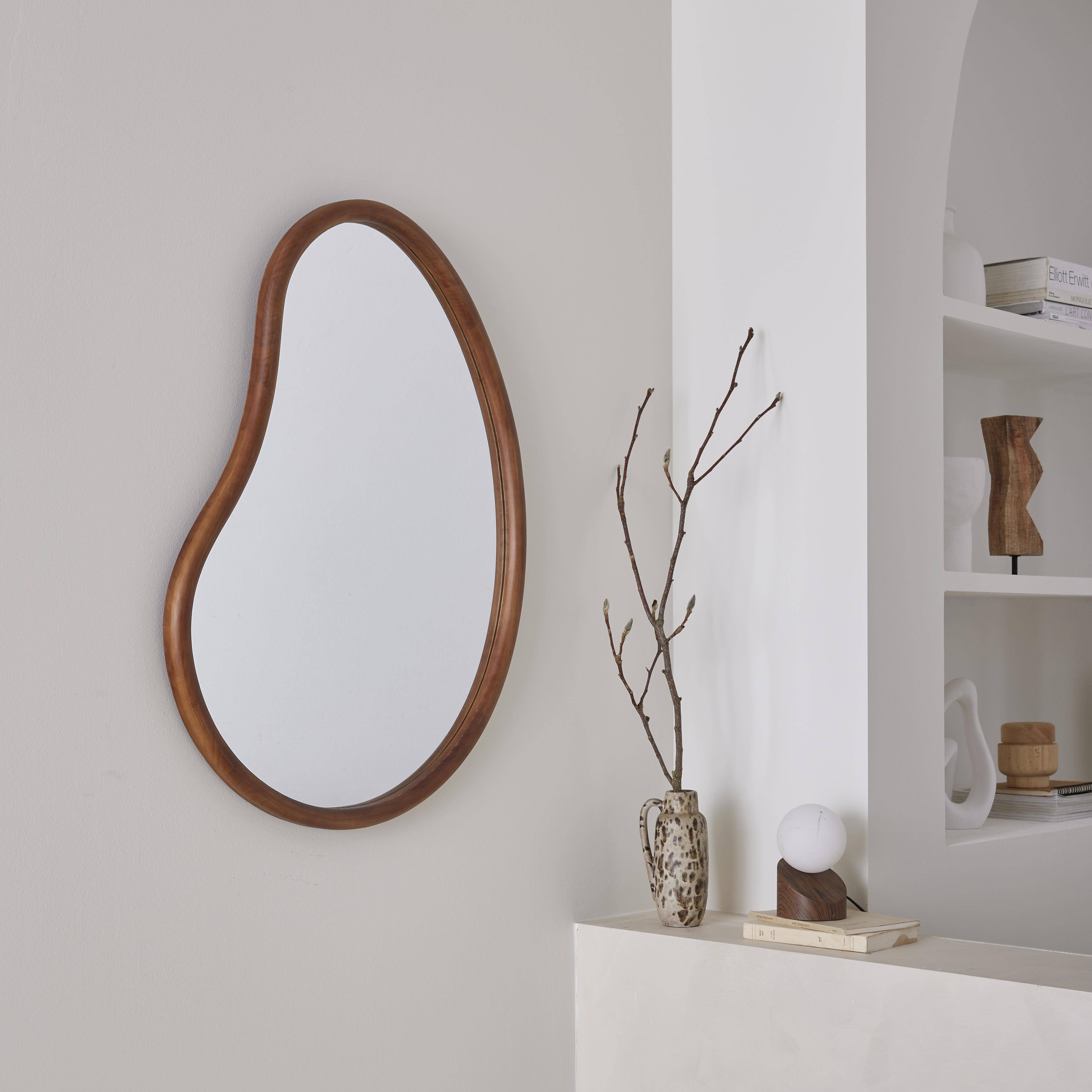 Miroir organique en bois de sapin 85cm épaisseur 3cm coloris noyer idéal entrée, chambre ou salle de bain,sweeek,Photo1