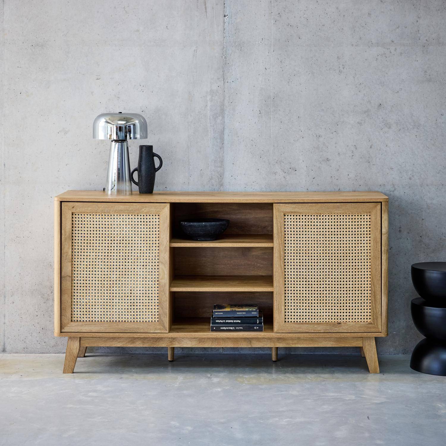 Dressoir met 2 schuifdeuren en legplanken, houteffect en rietdetail 150cm Photo1