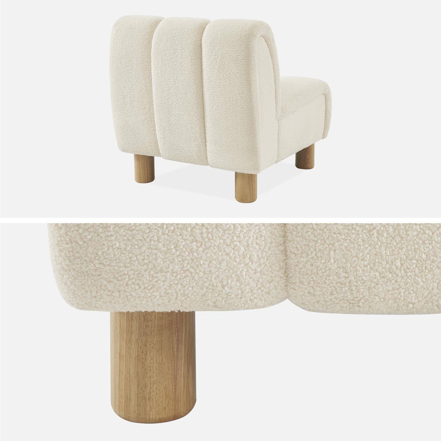 Relaxsessel mit abgerundeten Beinen aus Holz mit weißem Bouclé-Bezug - Angel Photo5