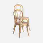 Juego de dos sillas vintage de madera con asiento de ratán y respaldo redondeado en color natural Photo4