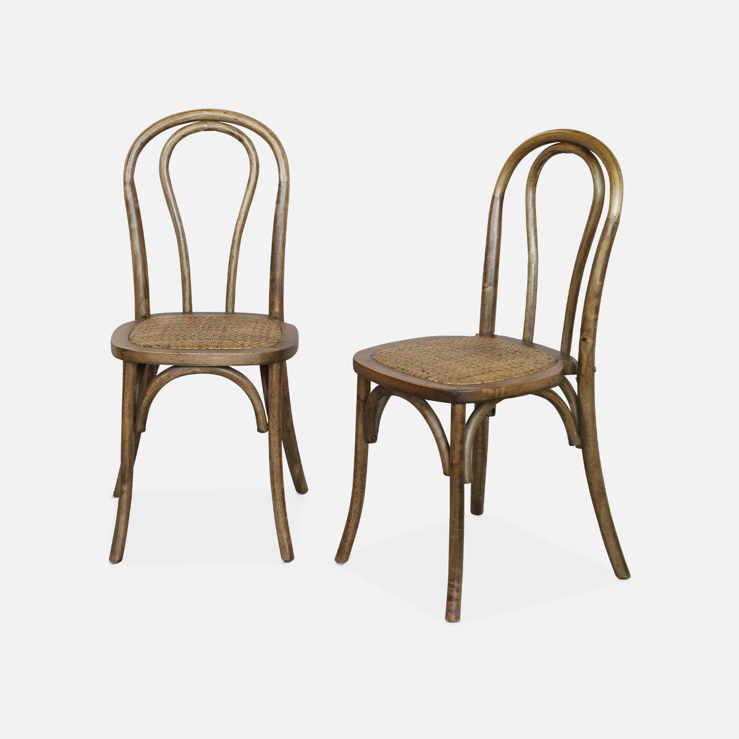 Juego de dos sillas vintage de madera con asiento de ratán y respaldo redondeado en marrón antiguo Photo1