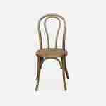 Set van twee antiek bruine vintage houten stoelen met een rotan zitvlak en afgeronde rugleuning Photo2