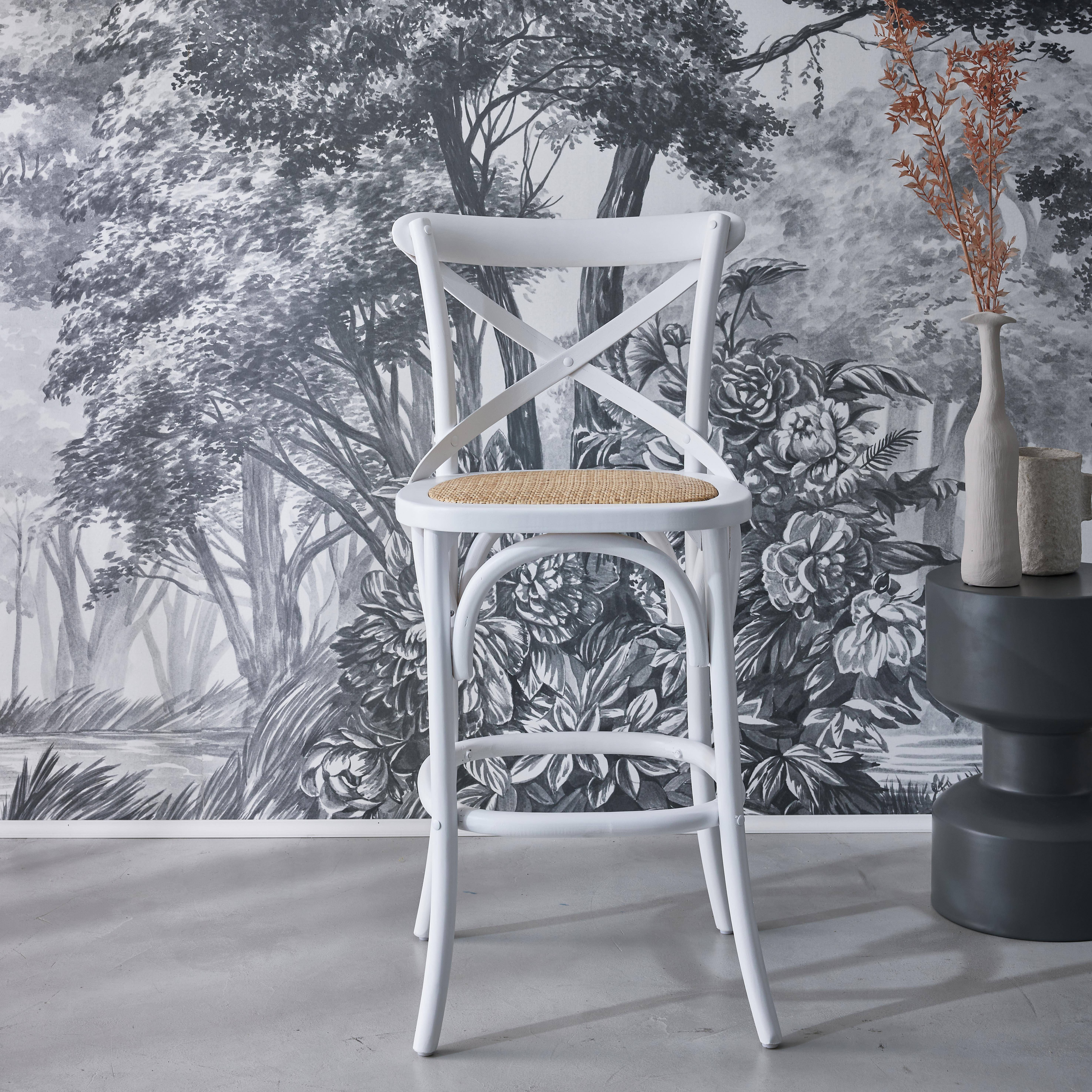 Tabouret de bar bistrot vintage en bois blanc avec repose-pieds  Photo1