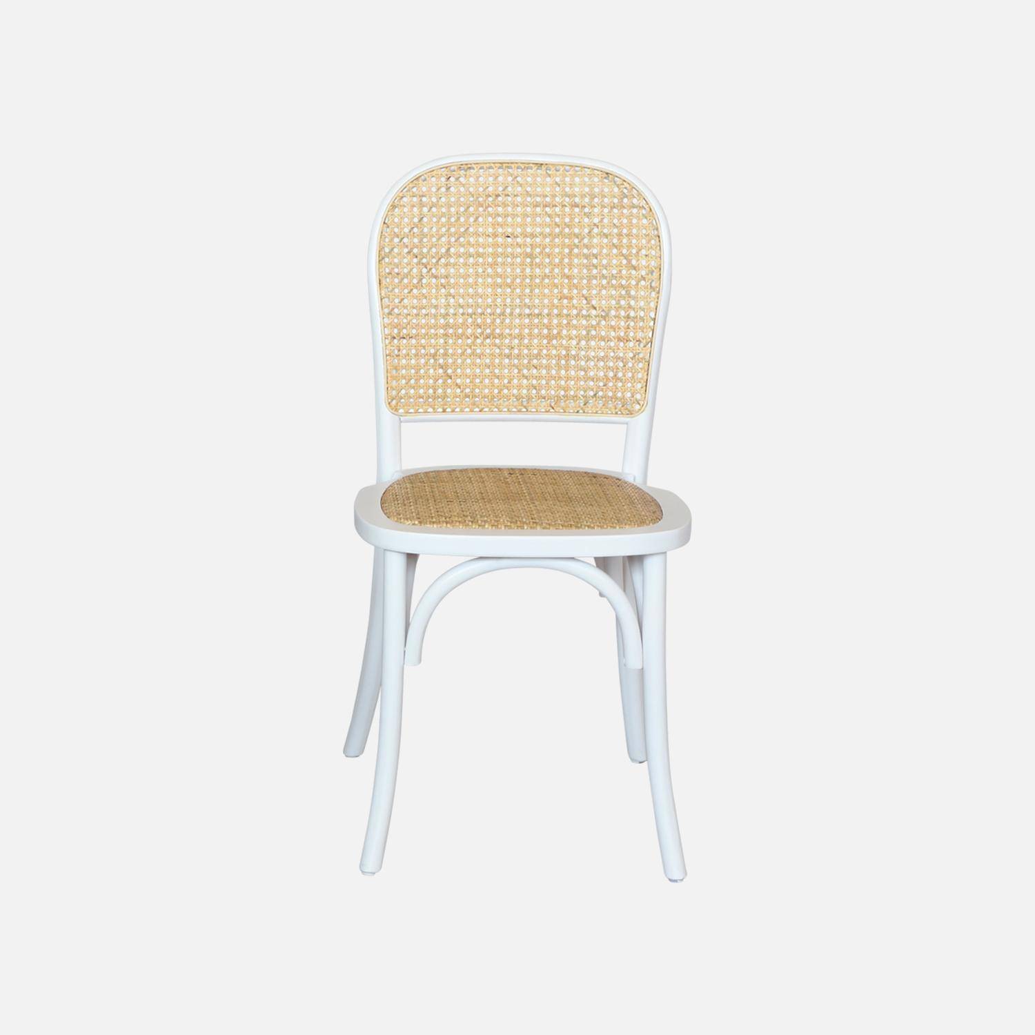 Set van twee vintage witte houten stoelen met rotan zitvlak en rugleuning,sweeek,Photo5