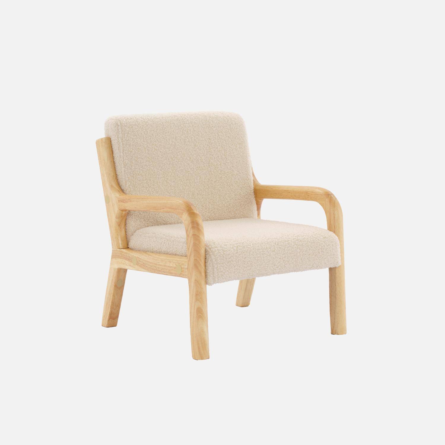 Skandinavischer Kindersessel, Holzgestell und Bouclébezug beige I sweeek