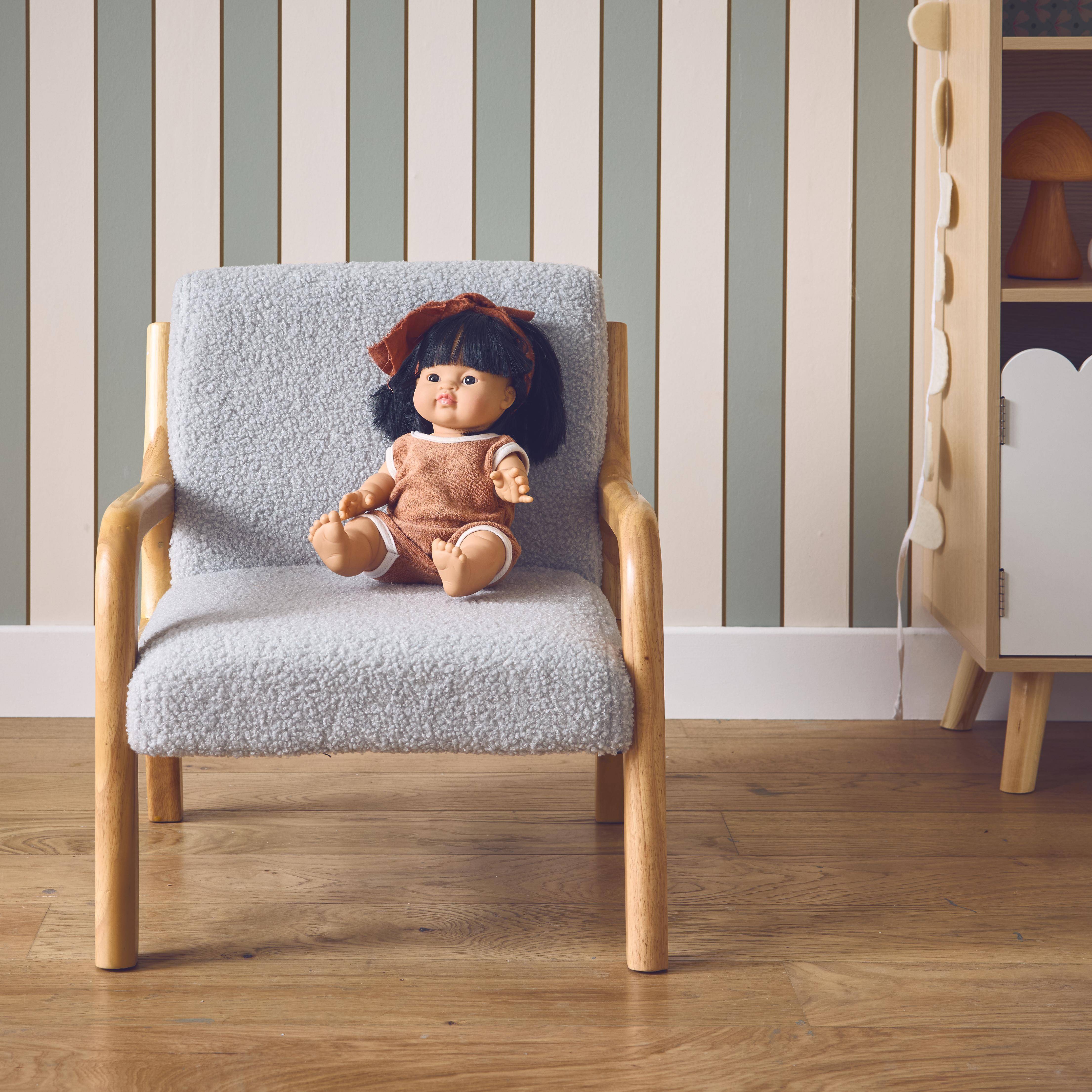 Skandinavischer Kindersessel mit Holzgestell und Bouclé-Bezug in blau Photo1