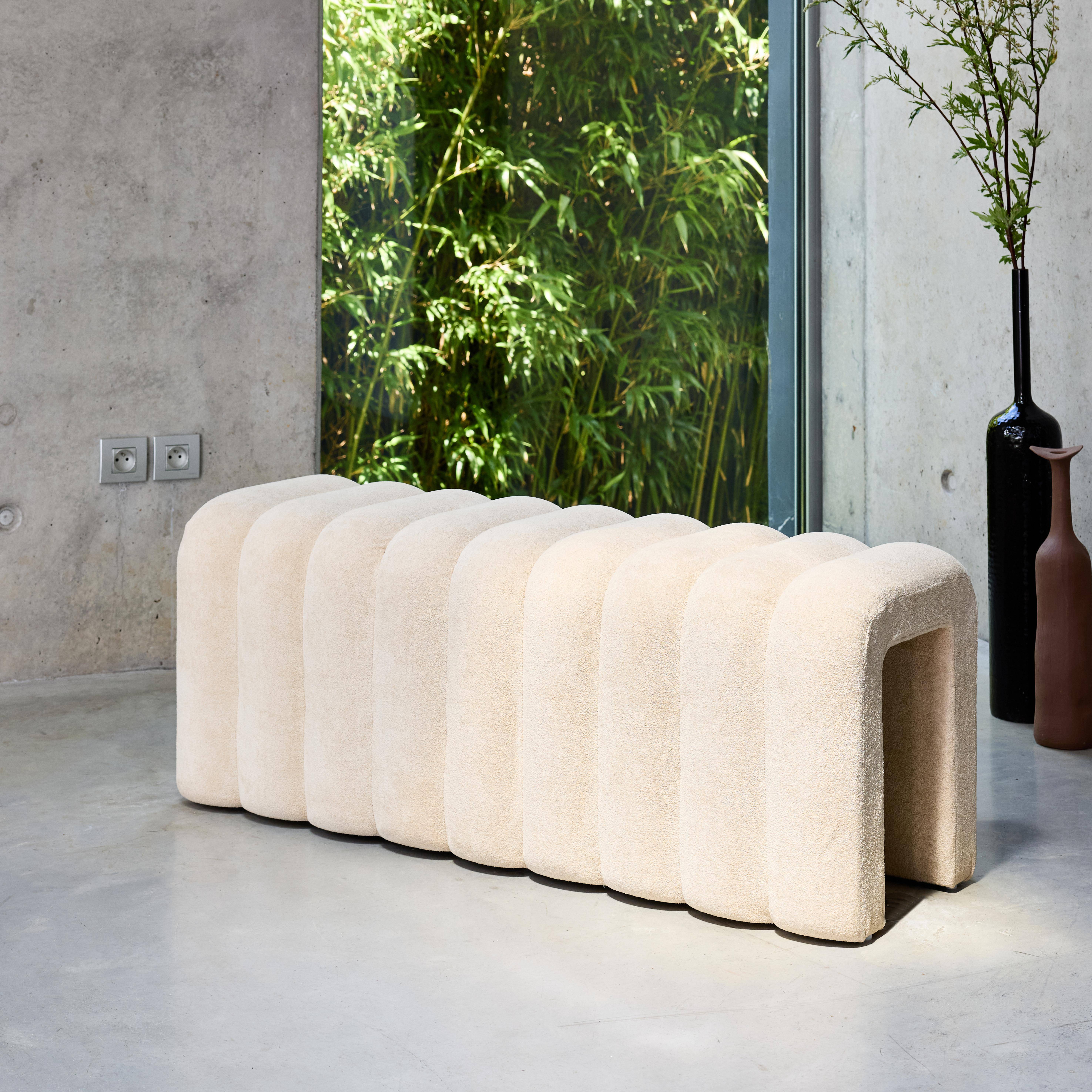 Banc, bout de lit beige contemporain en tissu  Photo1