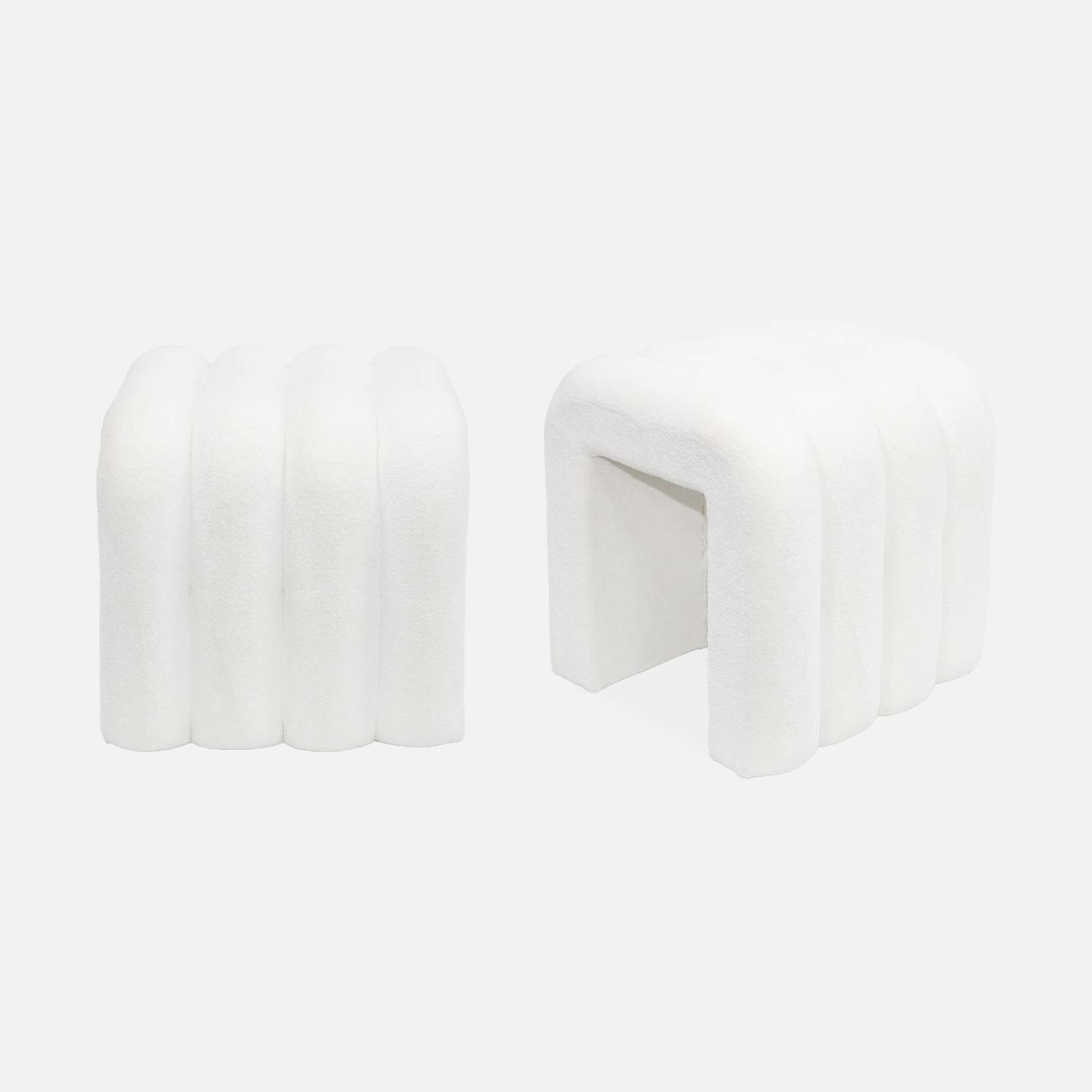Conjunto de 2 pufes contemporâneos em tecido branco I sweeek