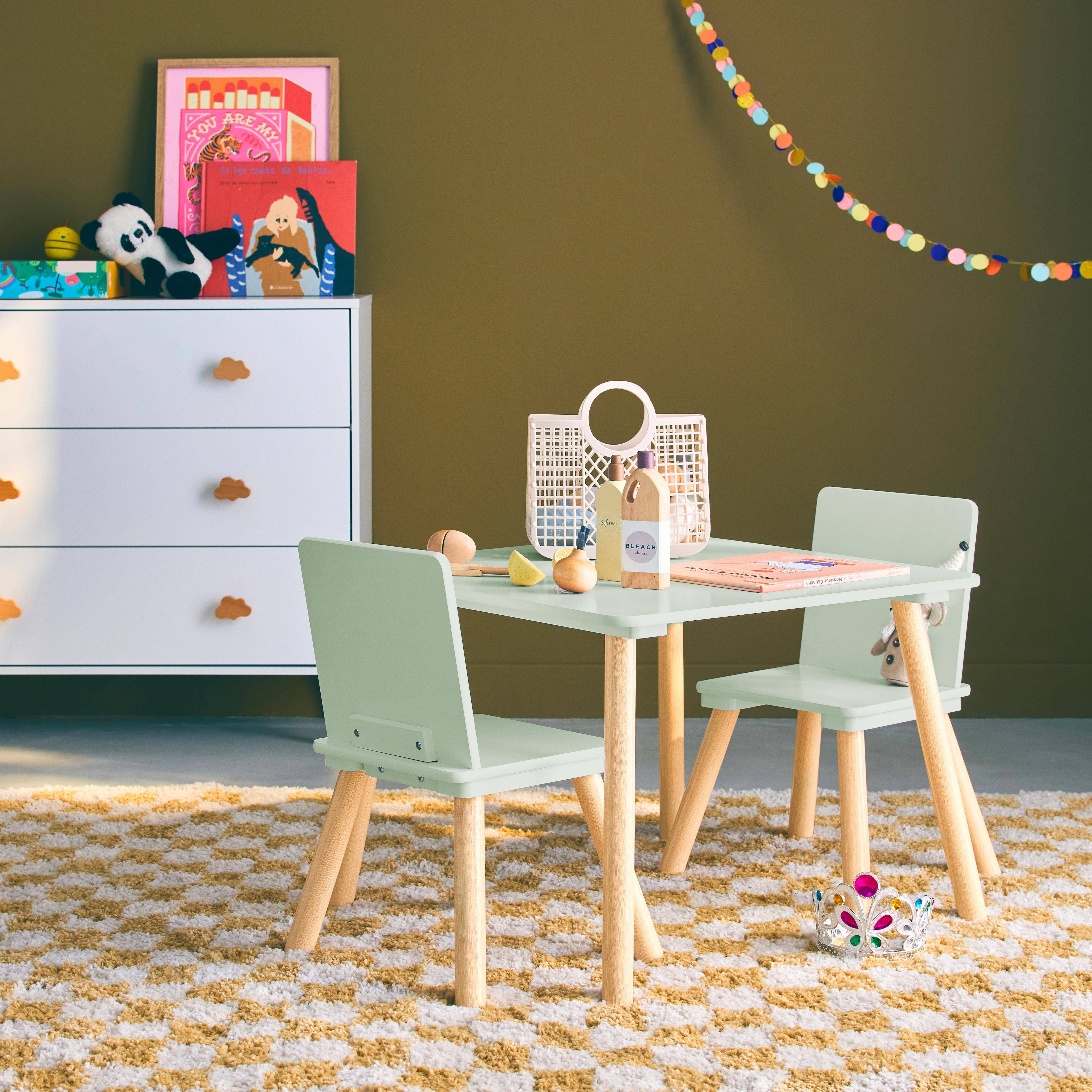 Table carrée enfant avec 2 chaises, pieds en pin, vert,sweeek,Photo2