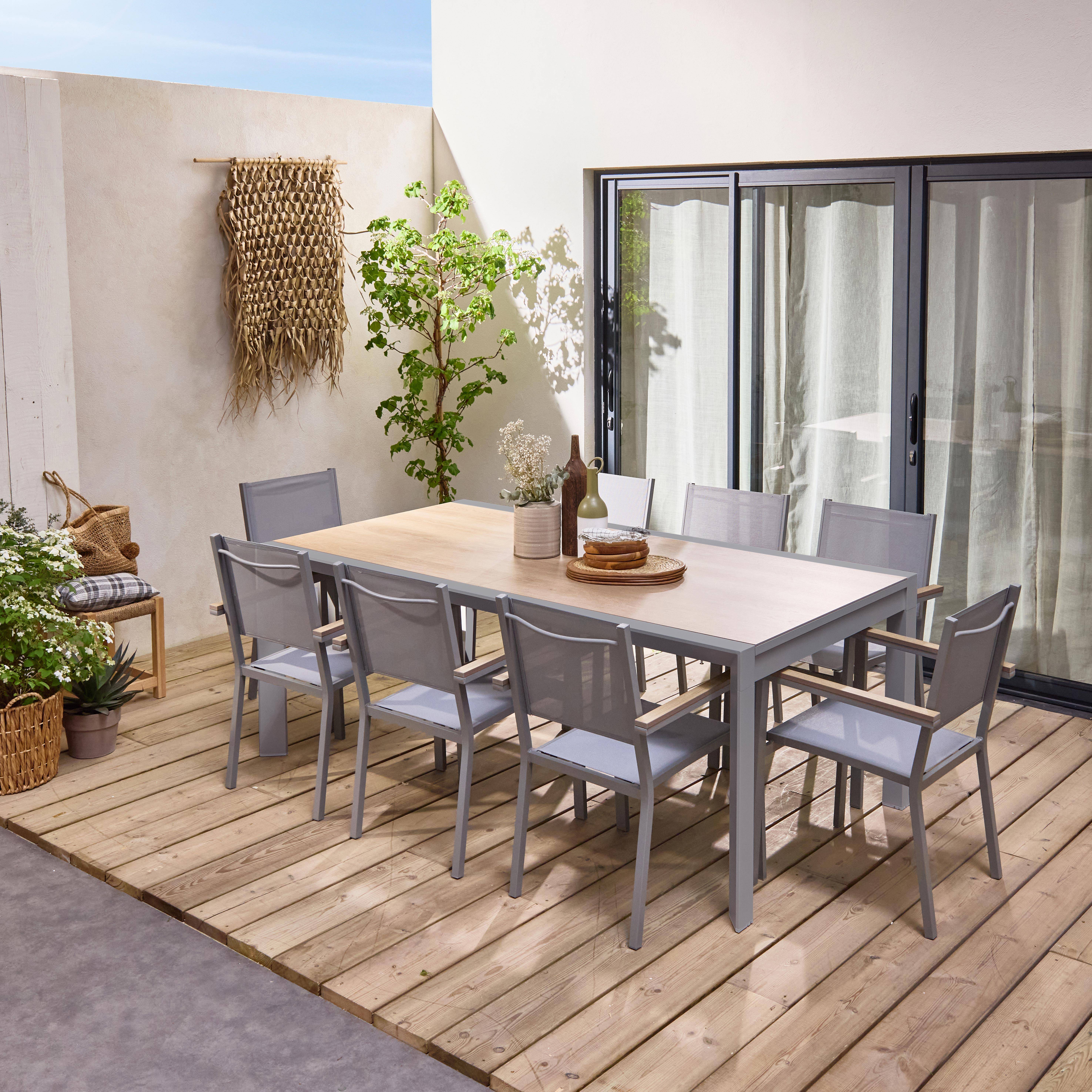 Table de jardin extensible 8 places 200/300cm avec plateau effet bois et structure aluminium gris clair et 8 fauteuils inclus,sweeek,Photo2
