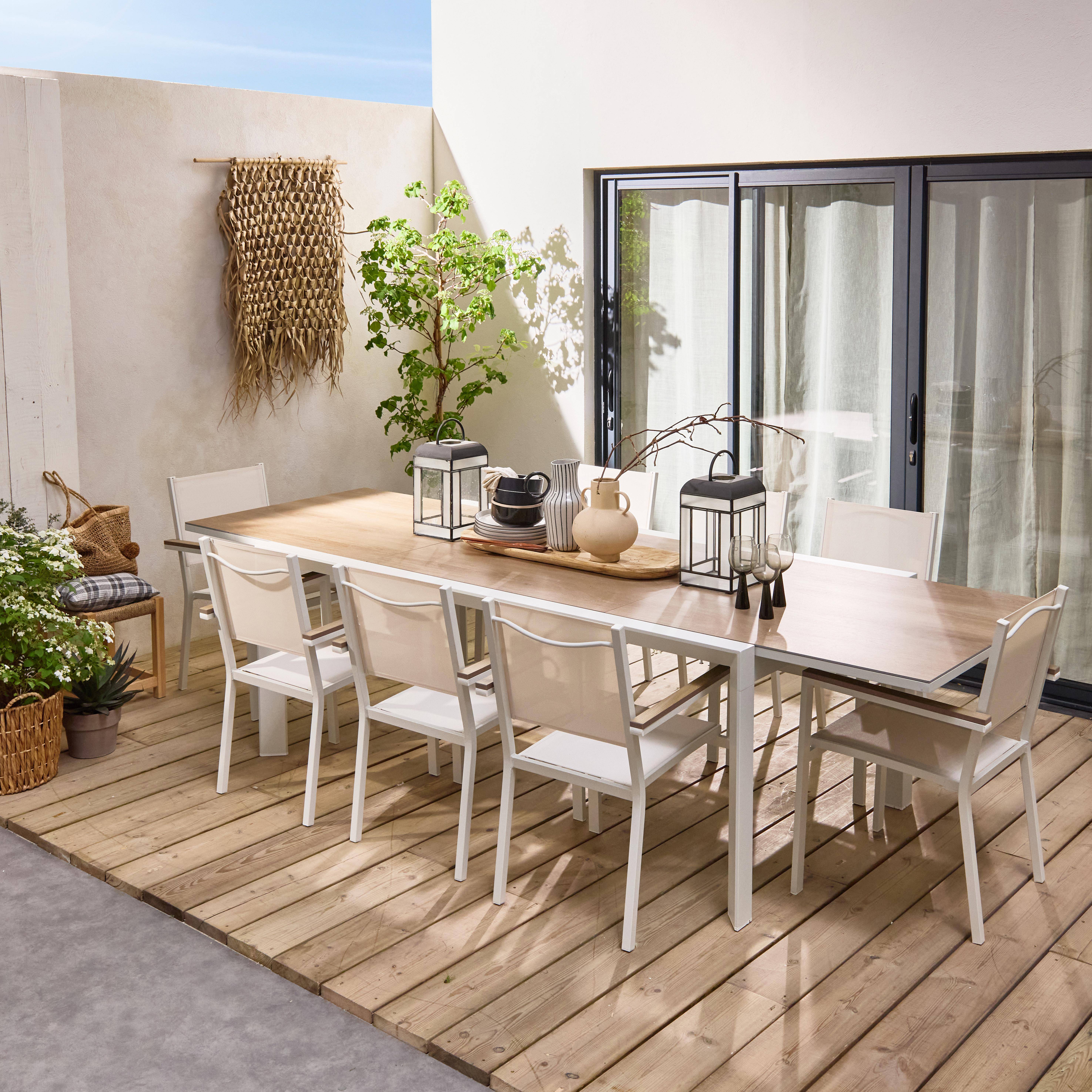 Table de jardin extensible 8 places 200/300cm avec plateau effet bois et structure aluminium blanc et 8 fauteuils inclus,sweeek,Photo1