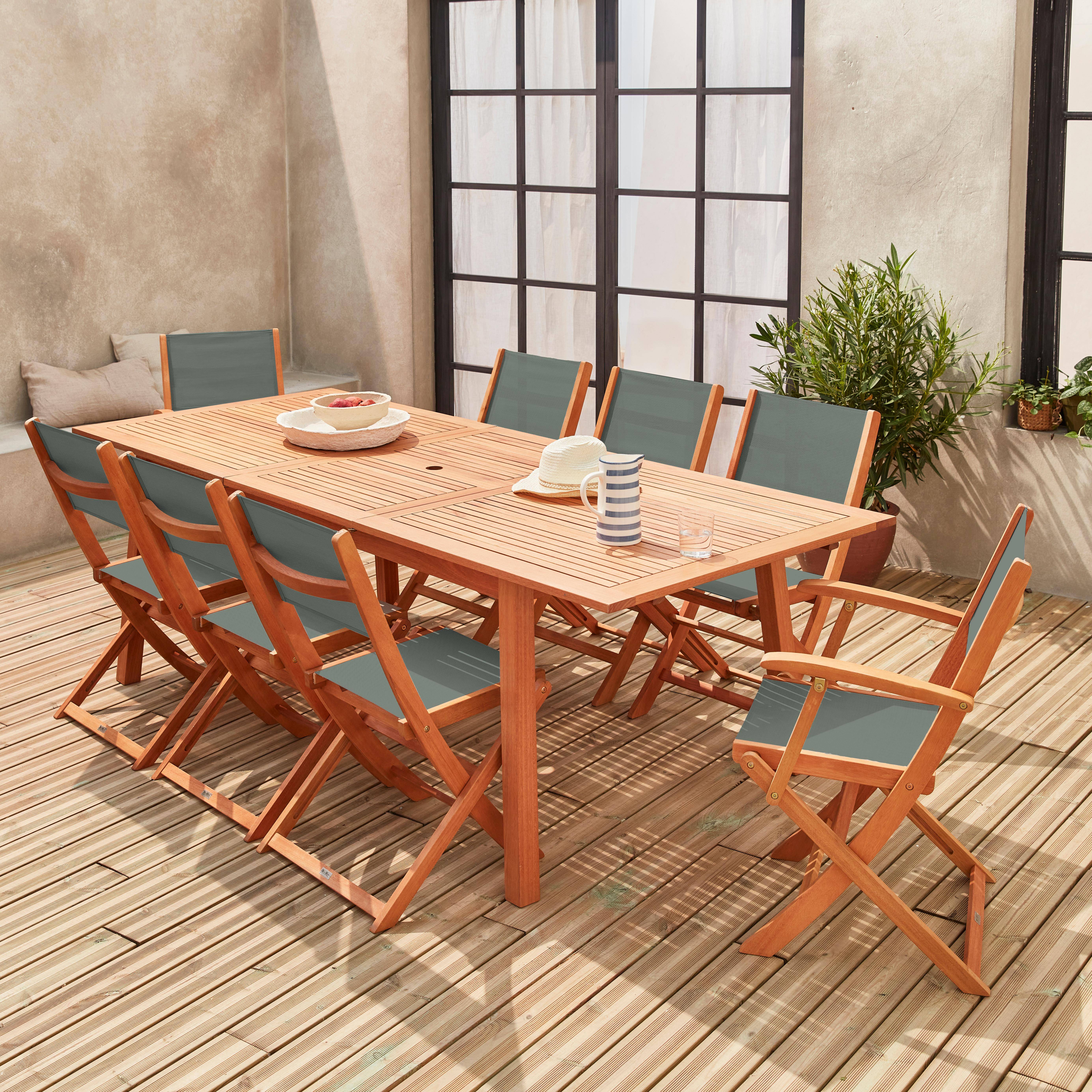Salon de jardin en bois extensible - Almeria - Grande table 180/240cm avec rallonge, 2 fauteuils et 6 chaises, en bois d'Eucalyptus huilÃ© et textilÃ¨ne savane,sweeek,Photo1