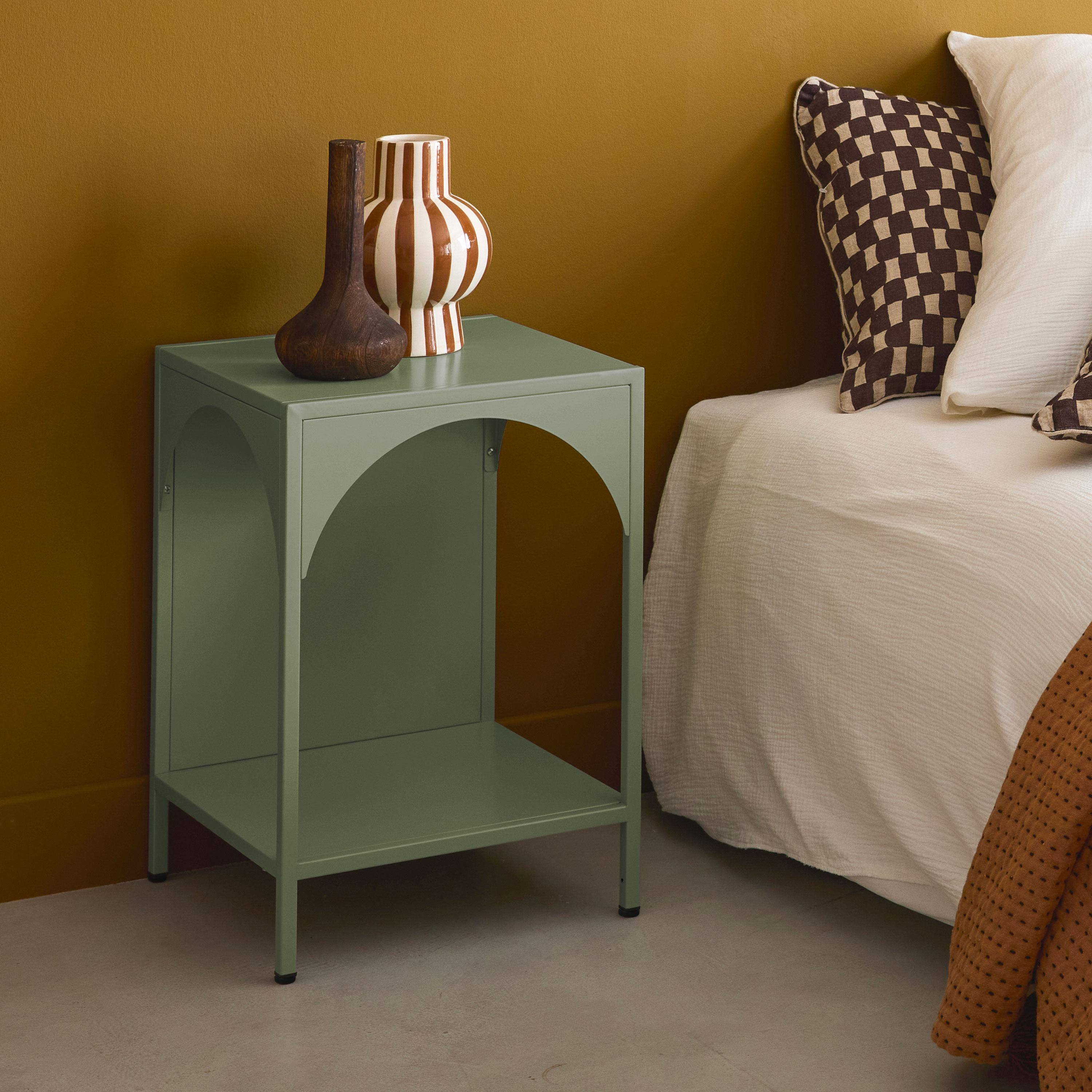 Table de chevet, table d'appoint en acier vert  Photo1