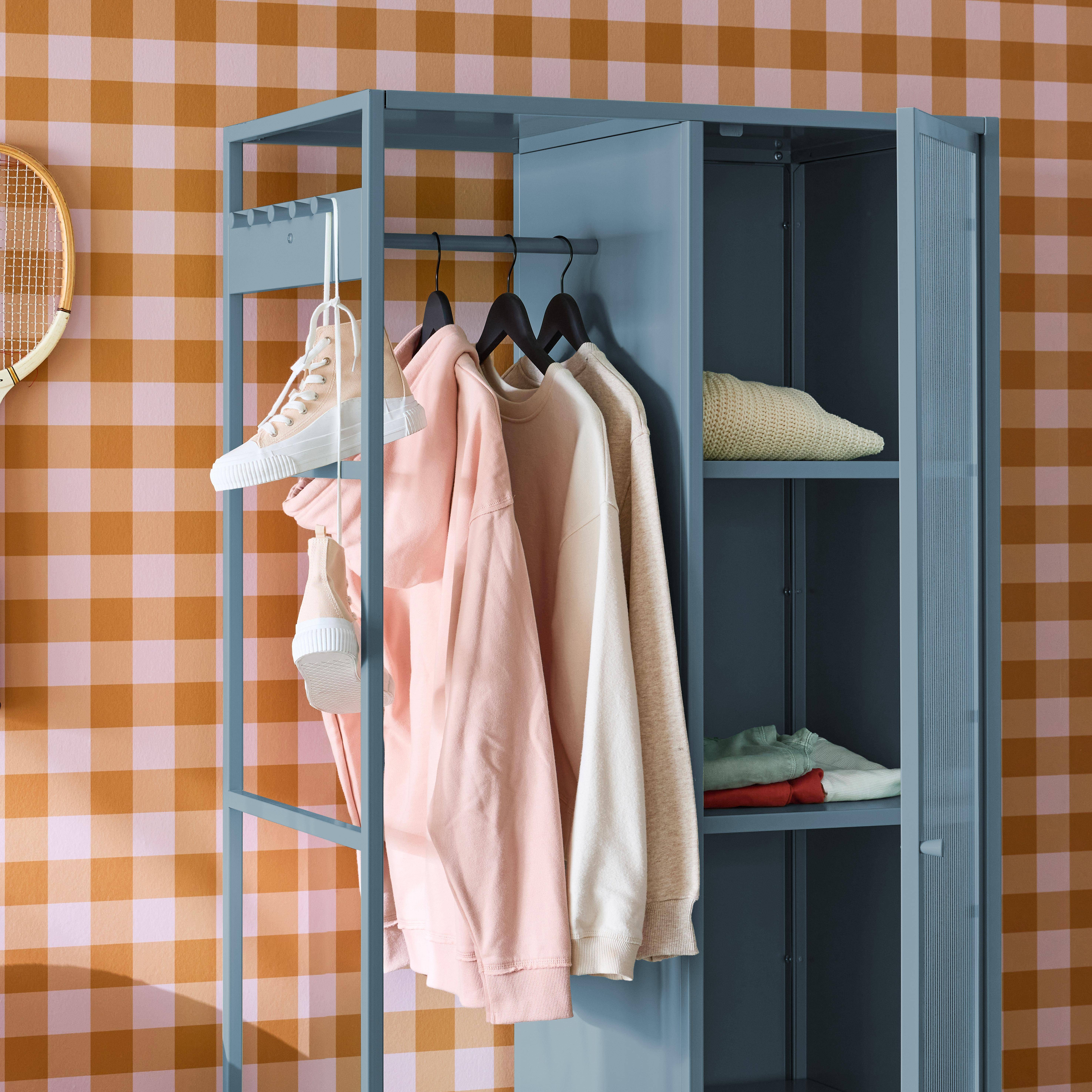 Blauwe metalen kinderkledingkast, industrieel, 3 planken,sweeek,Photo2