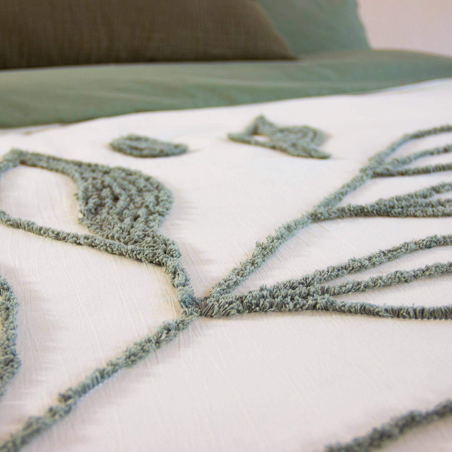 Parure de lit imprimé végétal blanc et kaki 240 x 220 cm en coton lavé  Photo4