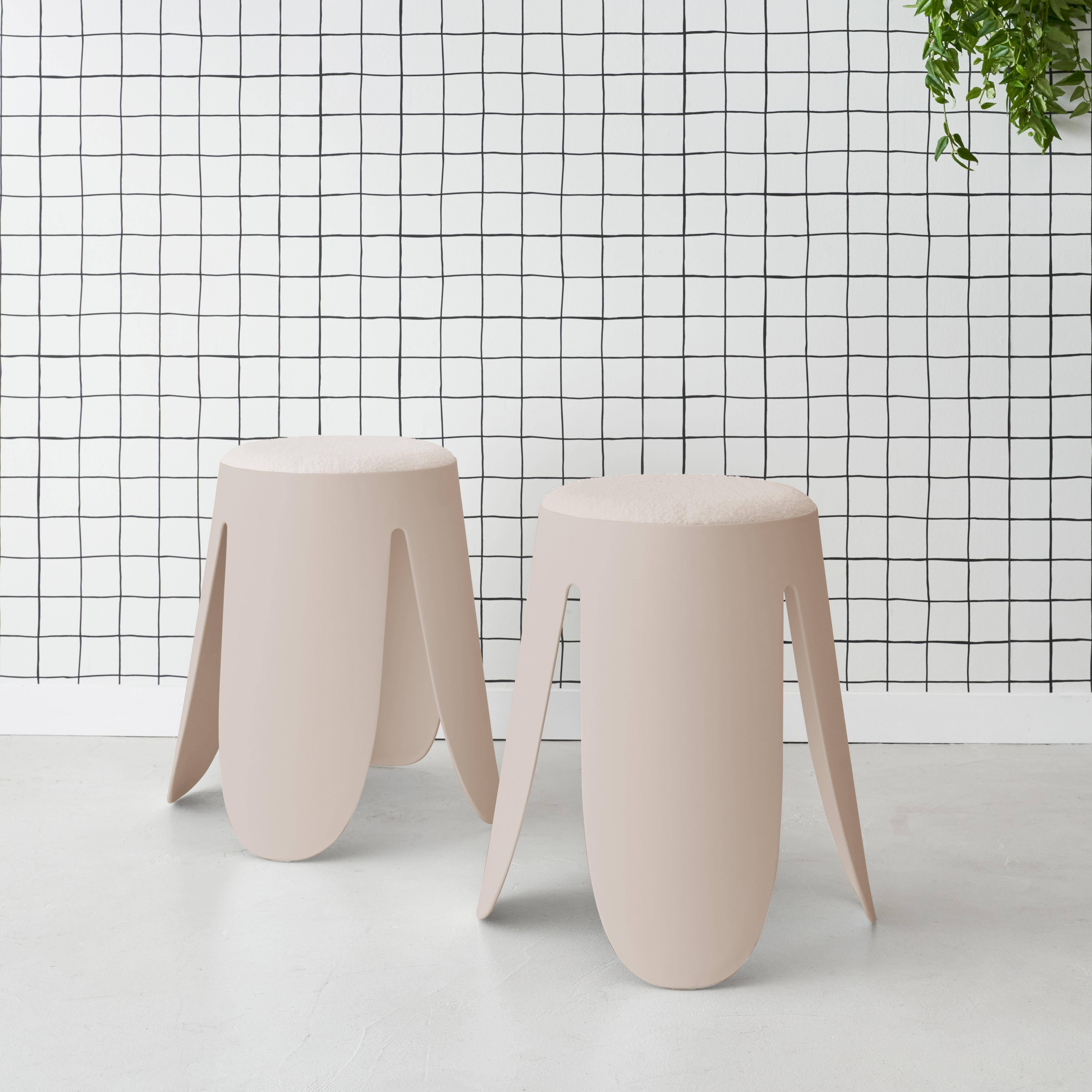 Taburete apilable con asiento texturado, set de 2, Niki, Beige, 44x30x46 cm Photo1
