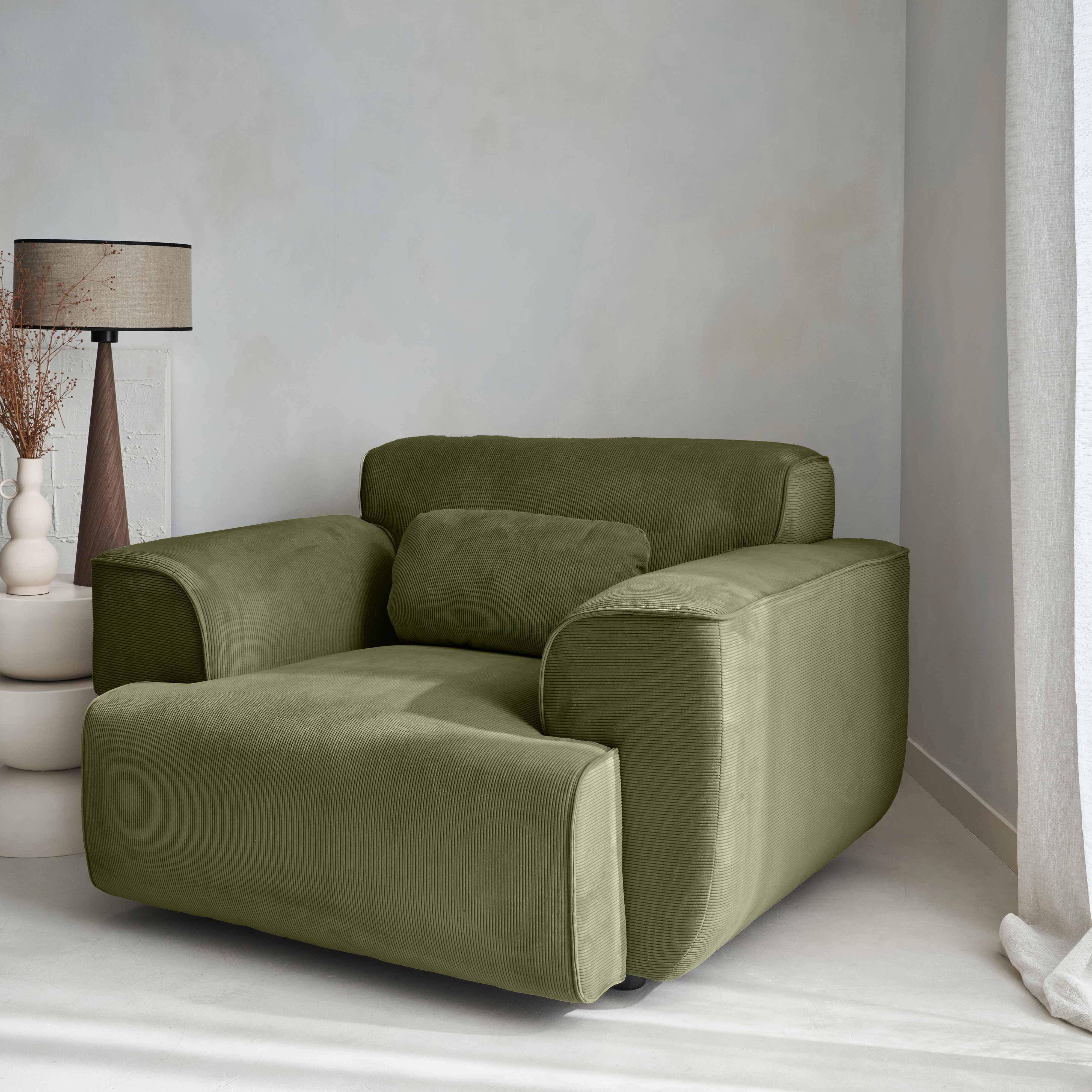 Fauteuil velours côtelé vert, lignes arrondies, coussin fourni, Wallas, L 116 x P 97 x H 73cm,sweeek,Photo1