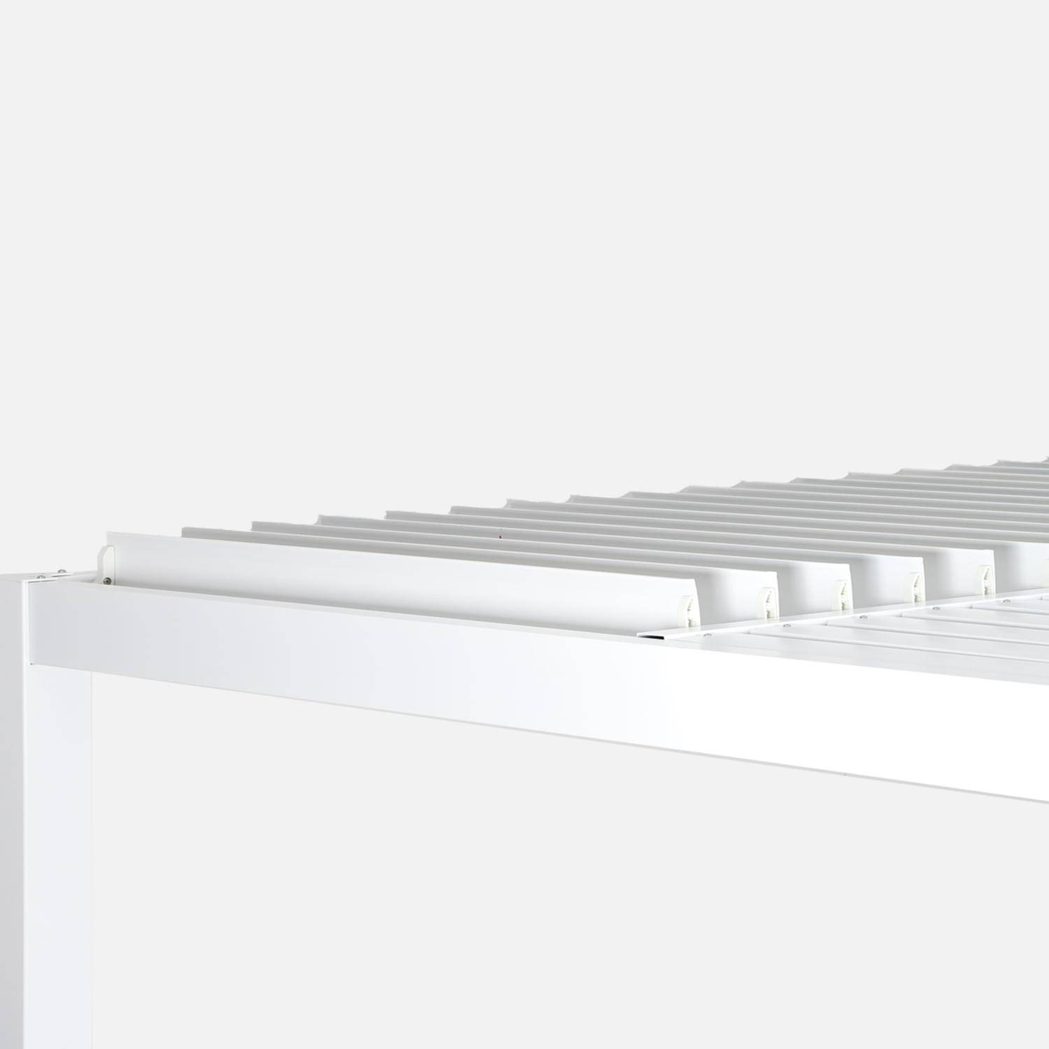 Pergola bioclimatique blanche, aluminium et acier, 3x3m, lames orientables,sweeek,Photo5