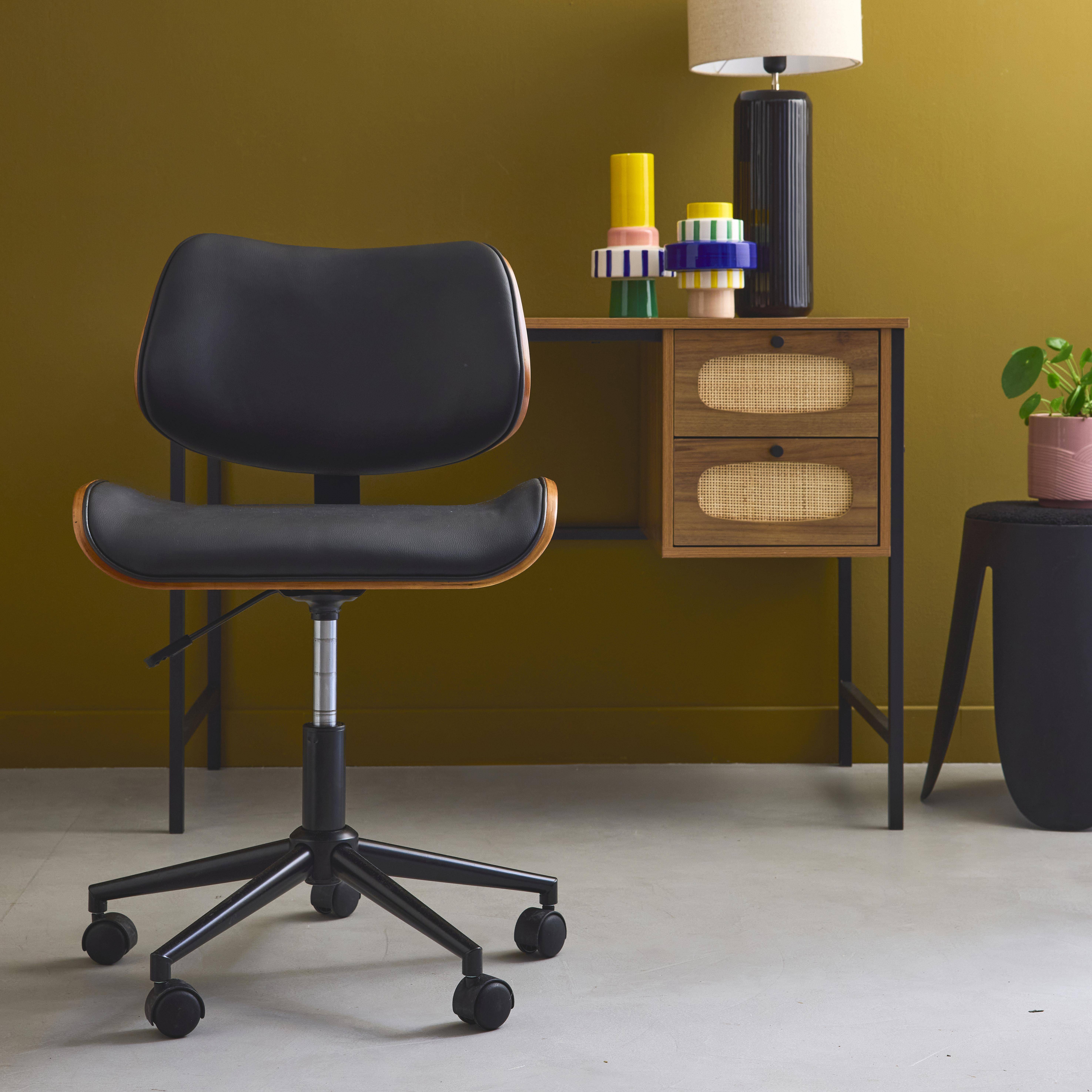 Bureaustoel met wielen, gebogen houtdecor, walnootfineer en zwart imitatieleer Photo1