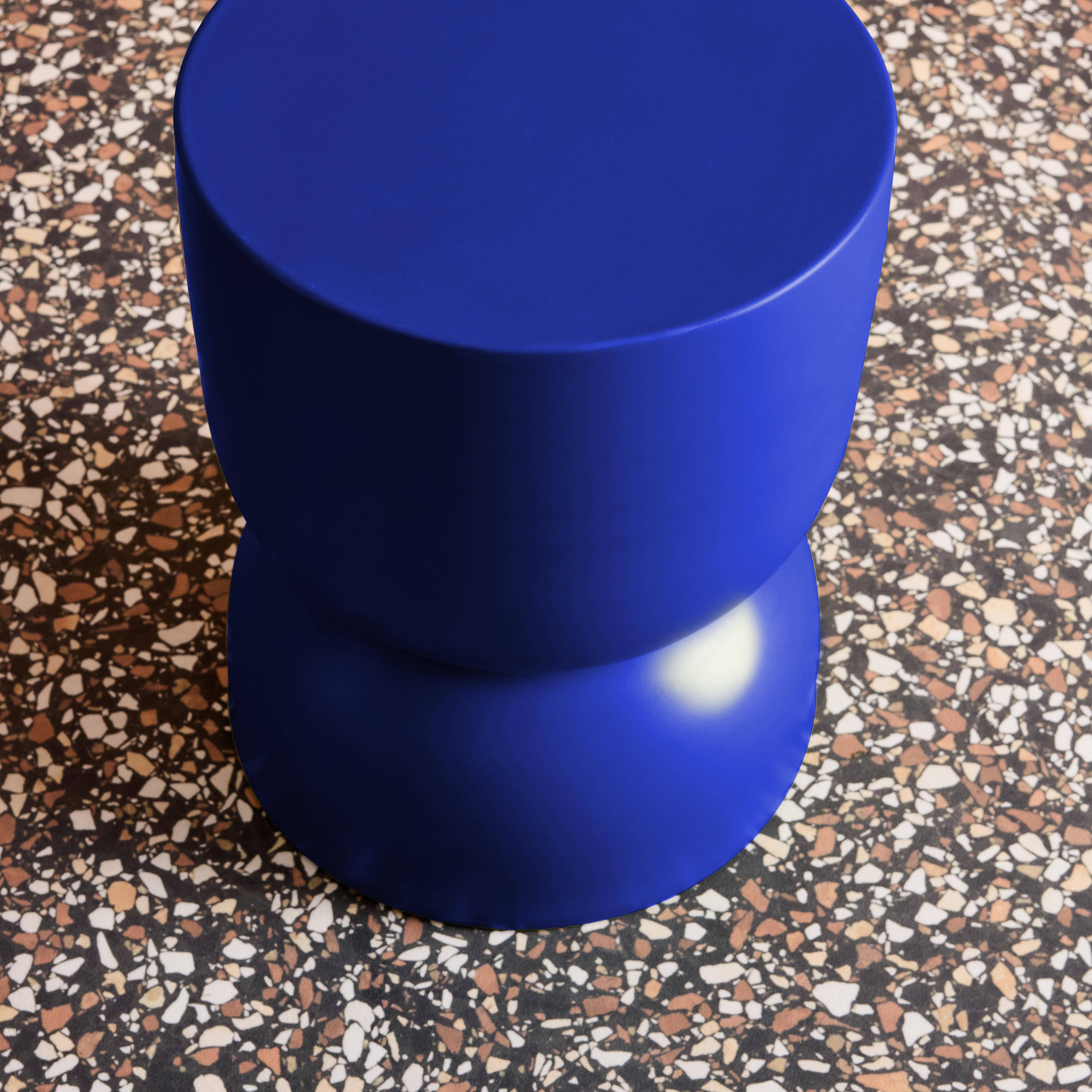 Table d'appoint, bout de canapé, table de chevet en métal, bleu Madi Ø32 x H 42cm,sweeek,Photo5