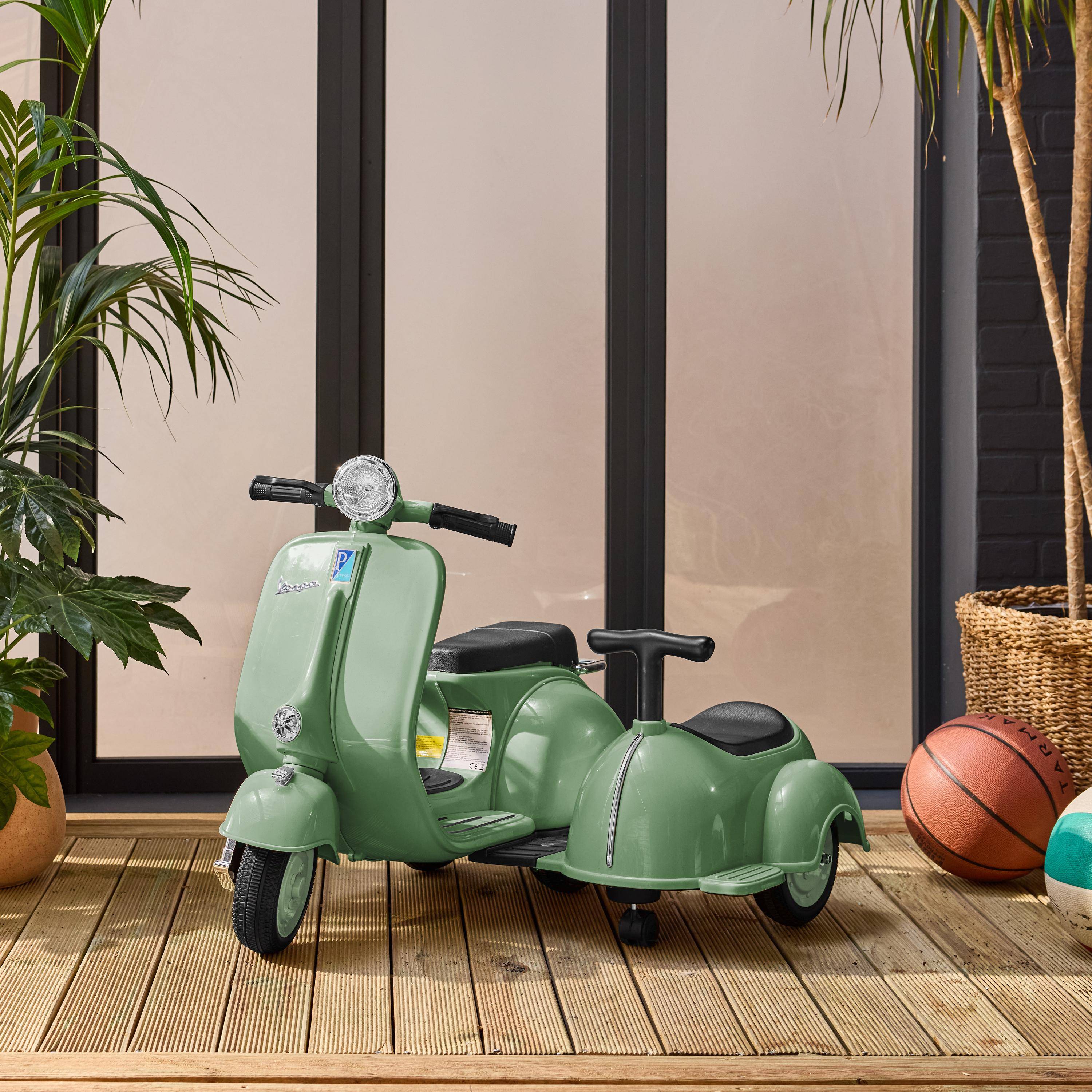 Vespa avec porteur 