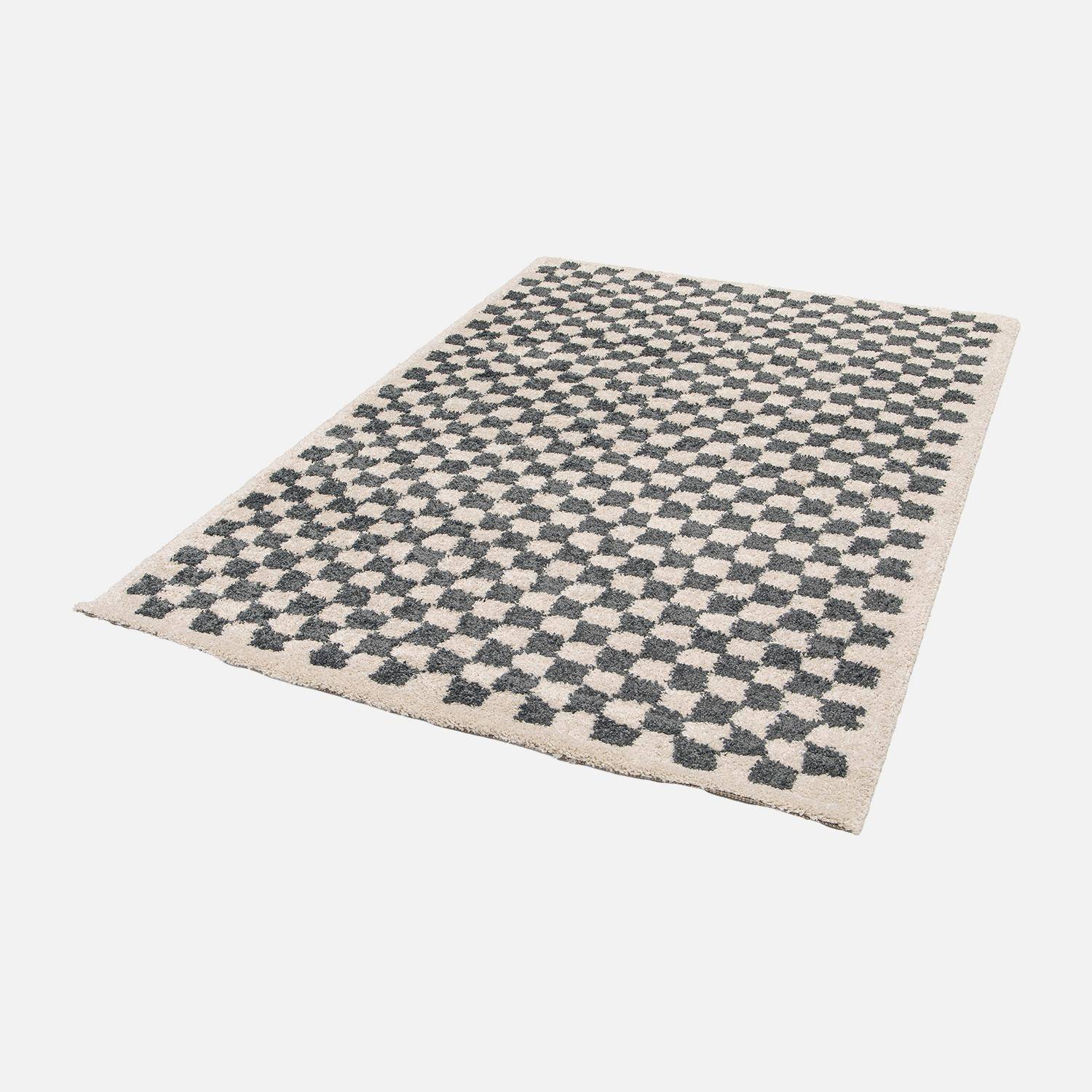 Dark blue and cream shaggy checkerboard interior carpet, Taylor, 160 x 230 cm,sweeek,Photo3