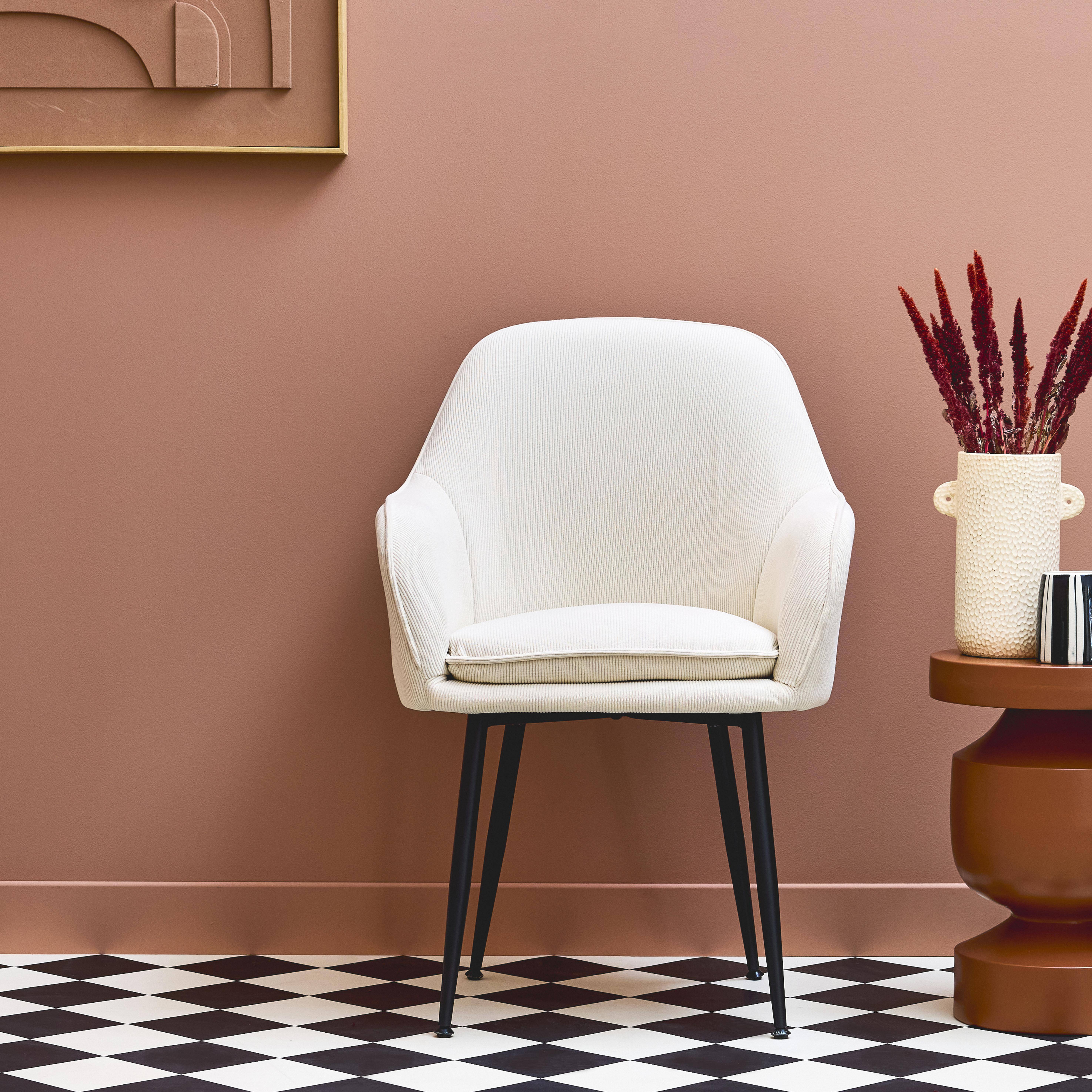 Fauteuil en velours côtelé blanc cassé et pieds en métal noir mat, L 57 x P 59 x H 84,5 Photo1