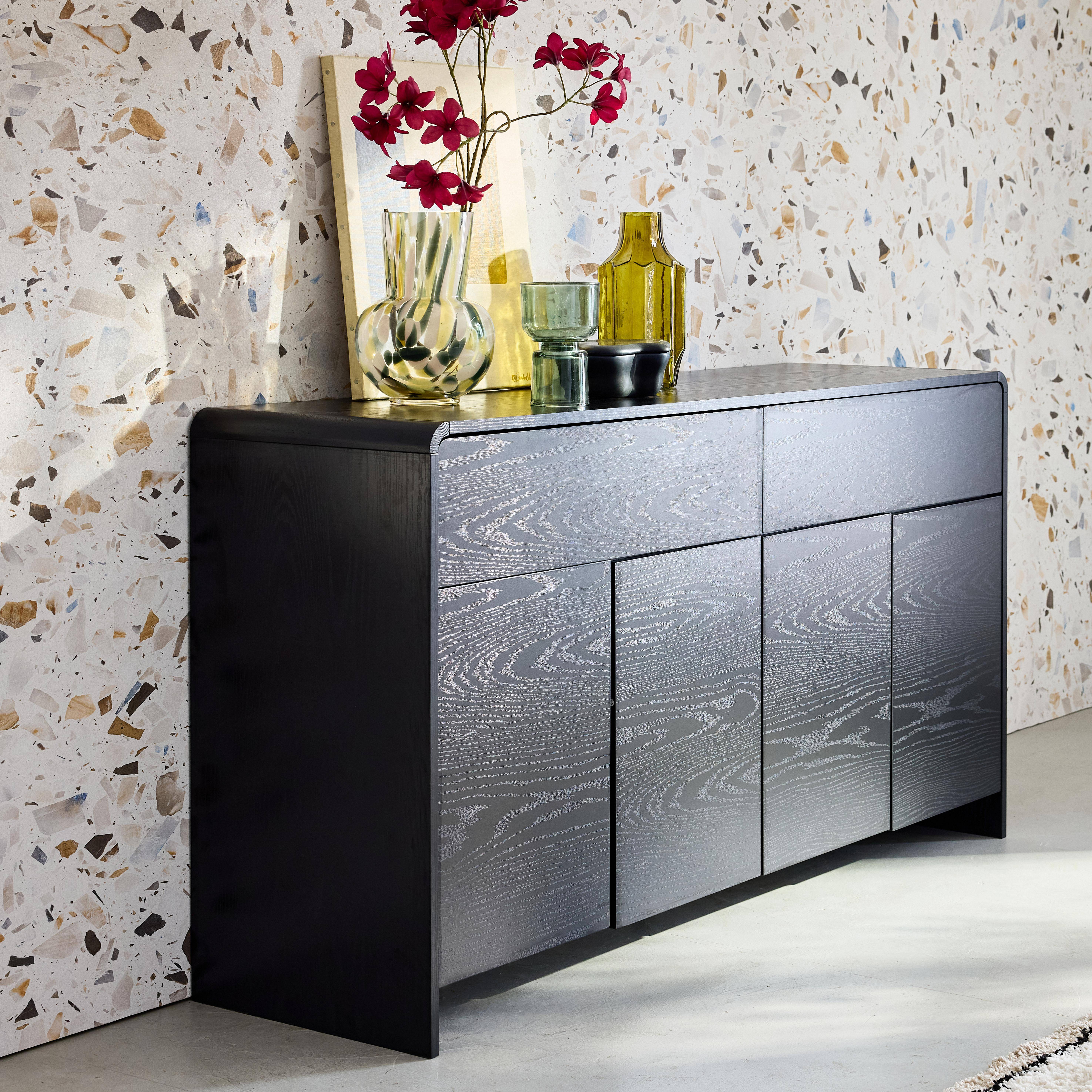 Sideboard mit 2 Schubladen und 4 Türen in schwarzer Holzoptik abgerundet - Milo Photo3