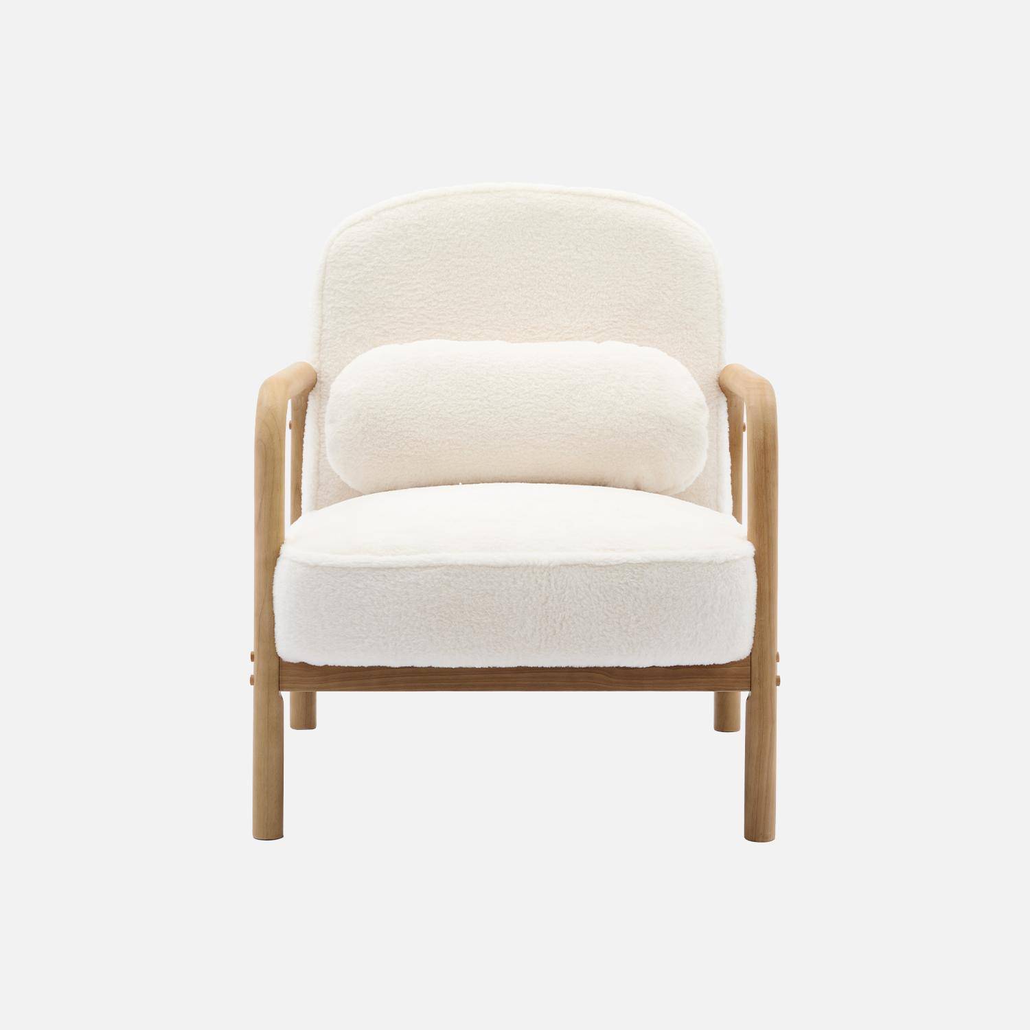 Fauteuil scandinave arrondi bois d'hévéa et tissu effet fausse fourrure  Photo2