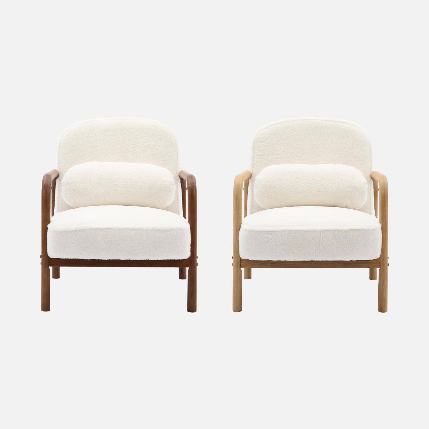 Fauteuil scandinave arrondi bois d'hévéa et tissu effet fausse fourrure  Photo5