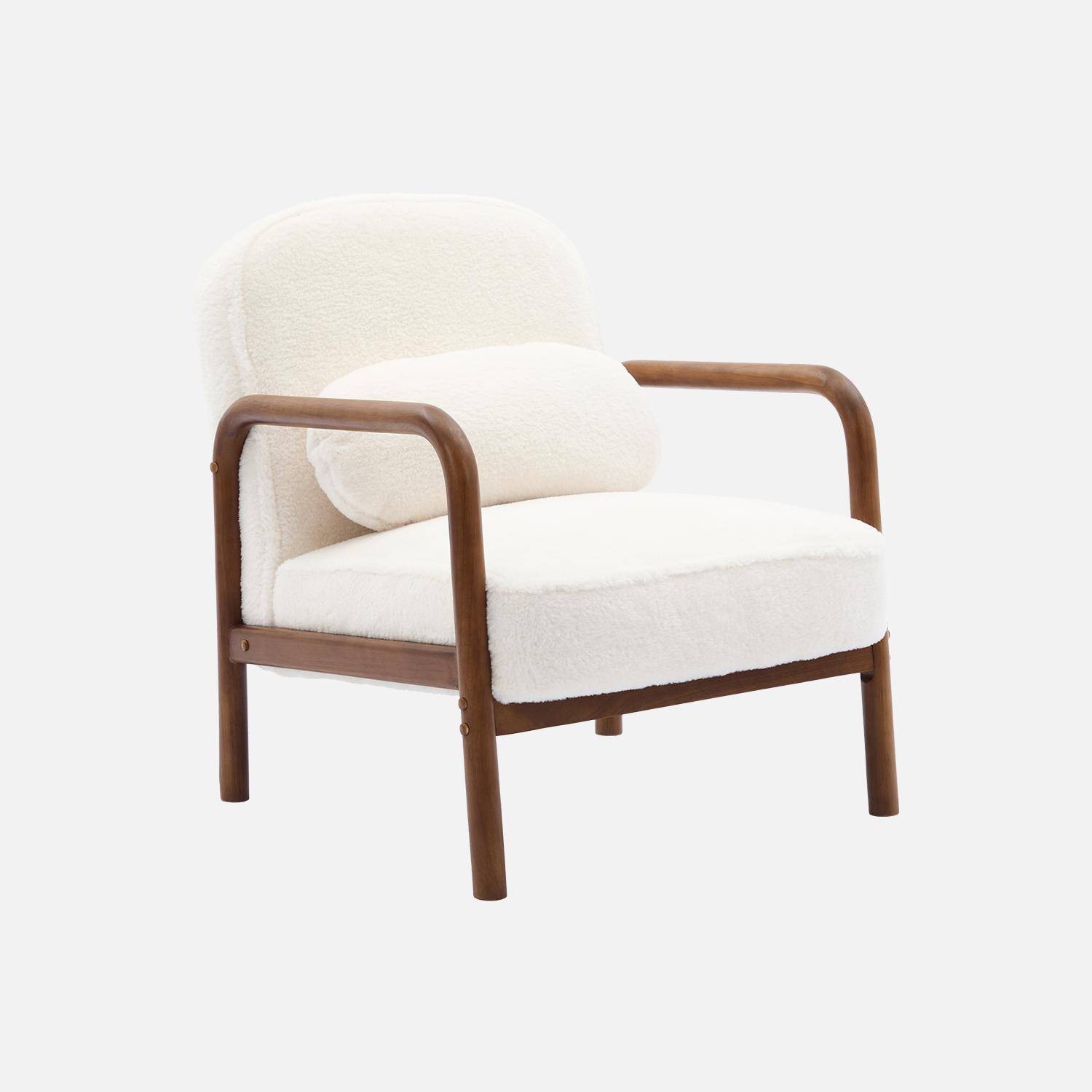 Fauteuil scandinave bois d'hévéa teinté noyer clair et tissu fausse fourrure Photo1