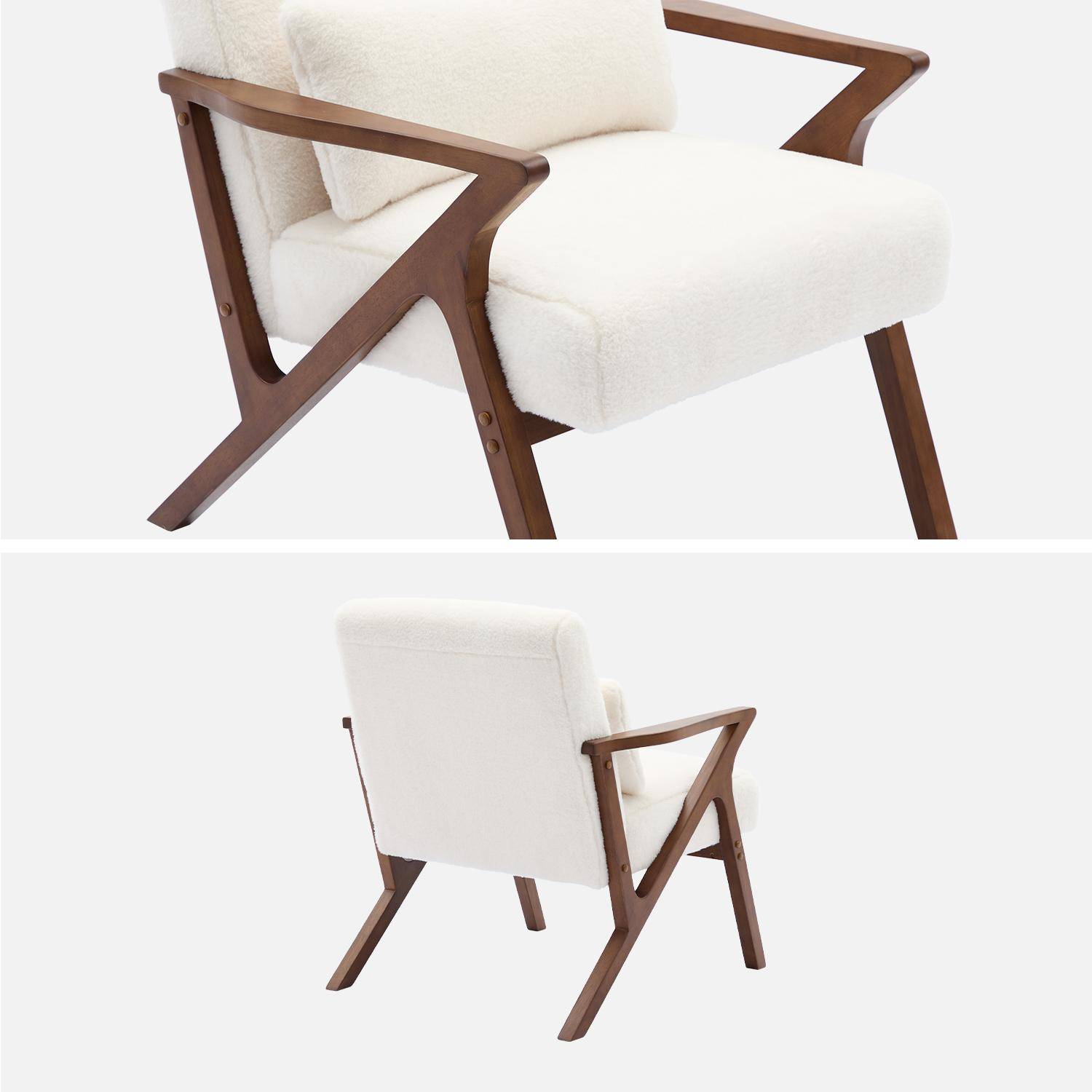 Fauteuil scandinave bois d'hévéa teinté noyer et tissu effet fausse fourrure  Photo3