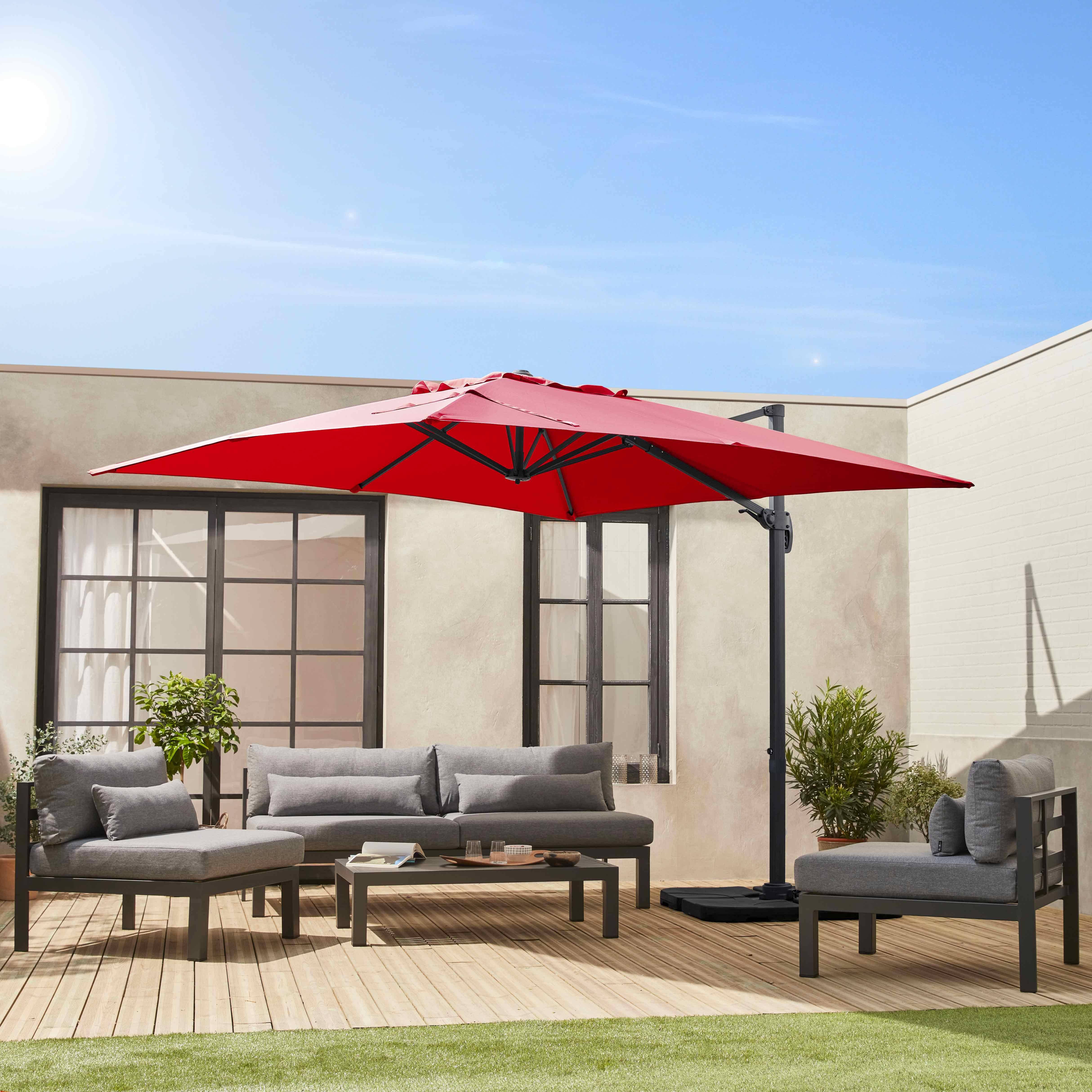 Parasol déporté carré rouge 3x3m structure grise + Lot de 4 dalles à lester 50x50cm Photo1