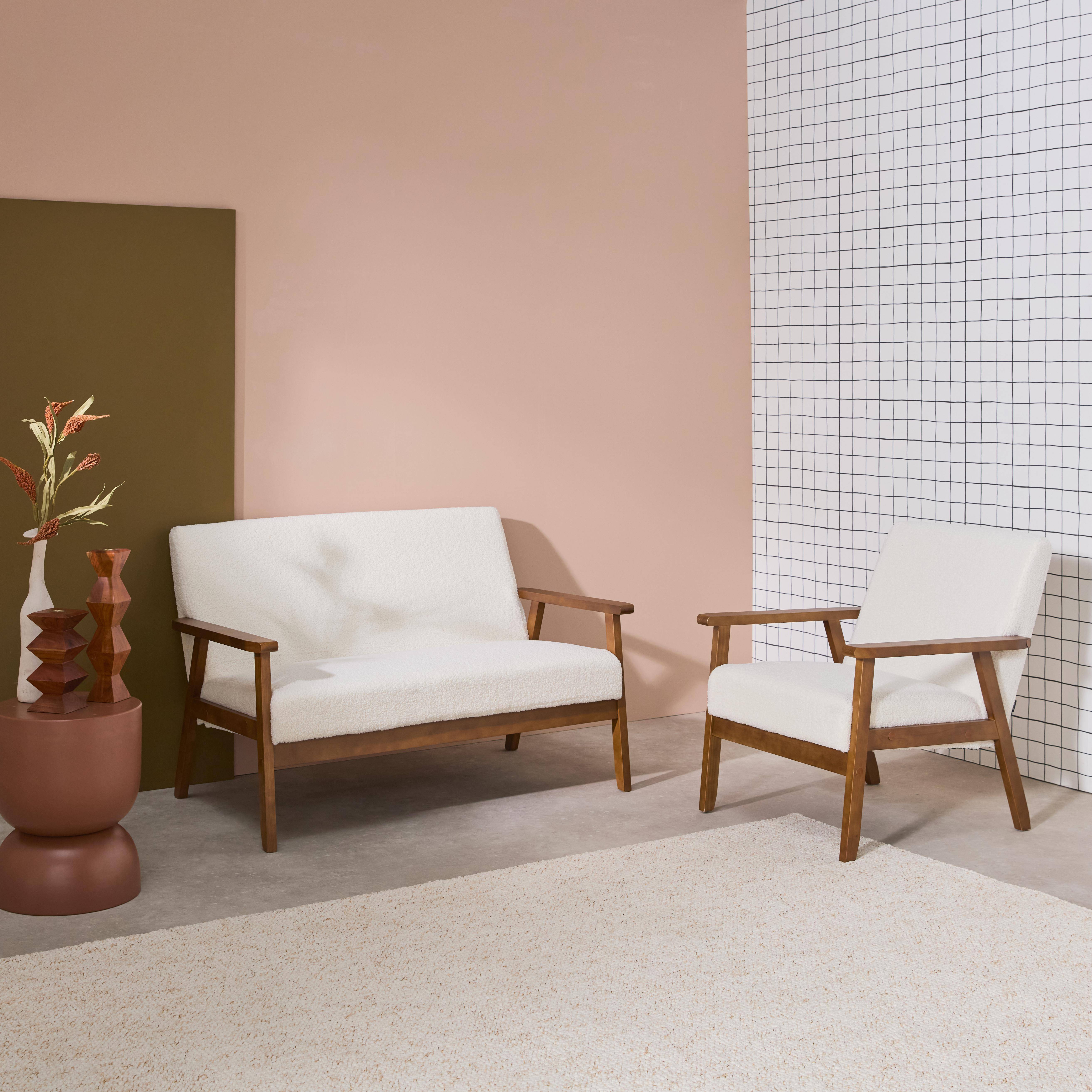 Drewniana 2-osobowa sofa i fotel z białej tkaniny baranek, ISAK Photo2