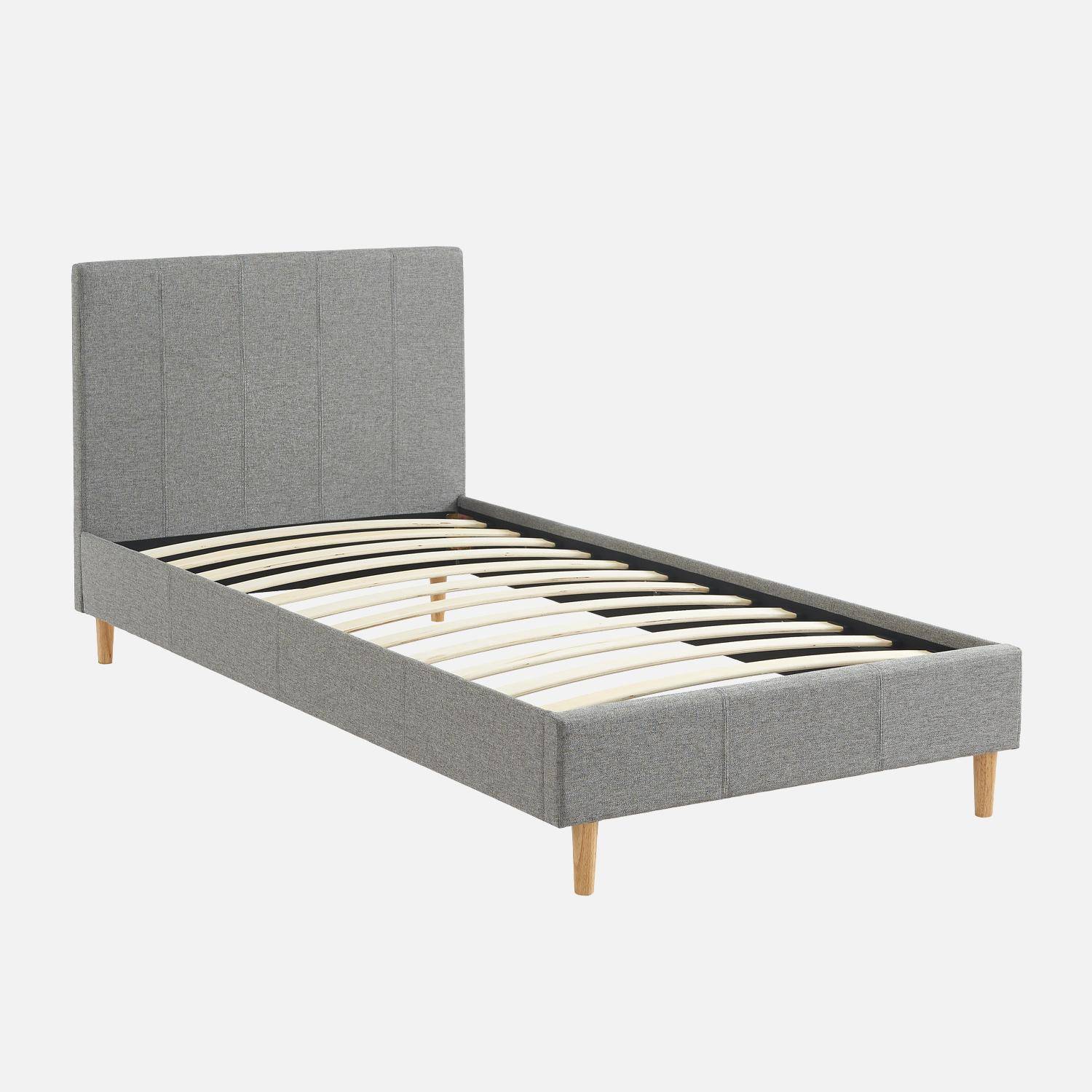 Bed met lattenbodem en hoofdeinde, stoffen afwerking, lichtgrijs, B 202 x D 96 x H 88cm,sweeek,Photo1