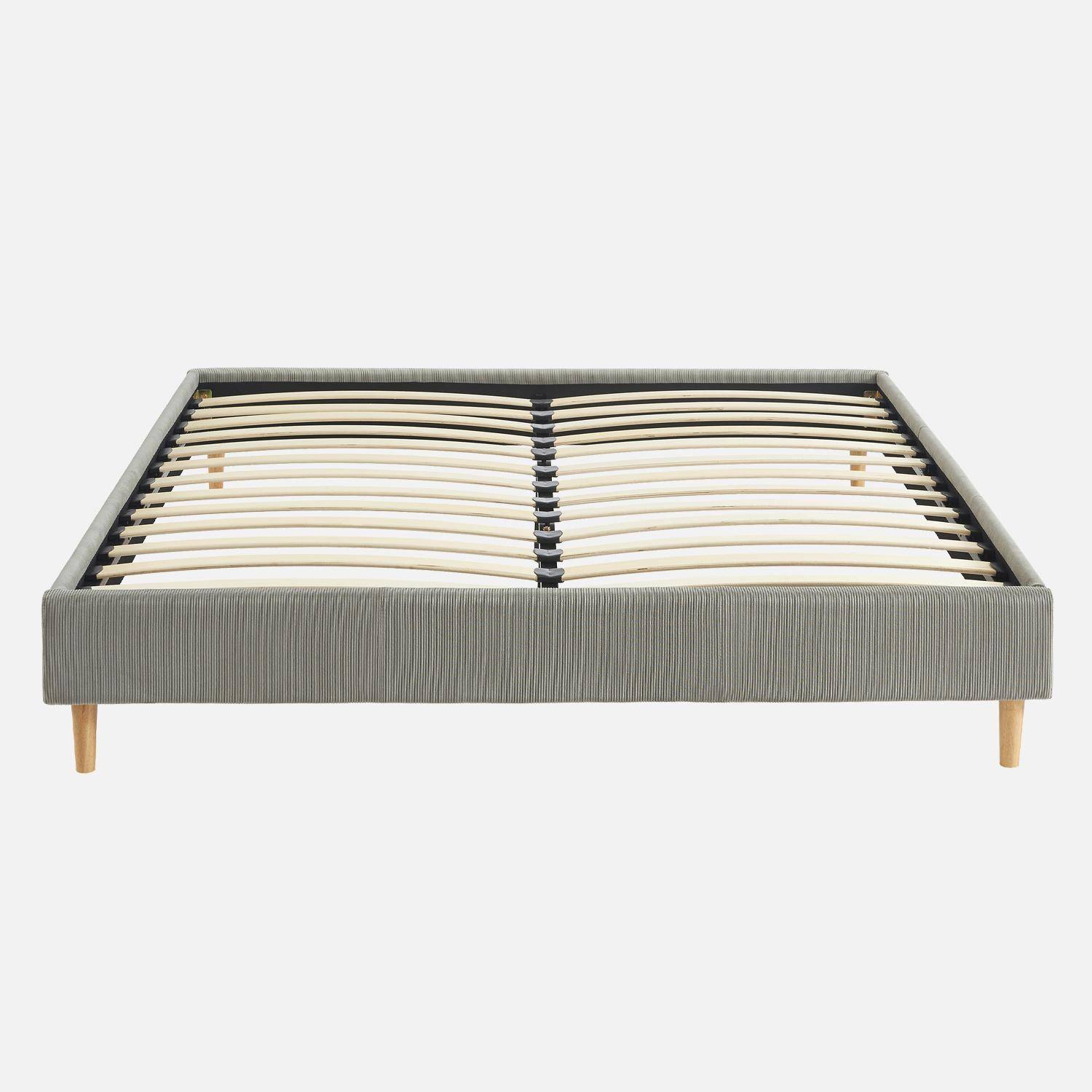 Bett mit Lattenrost, B 213 x T 167,5 x H 30cm, grau, fein gerippter Cord-Bezug - Milton Photo2
