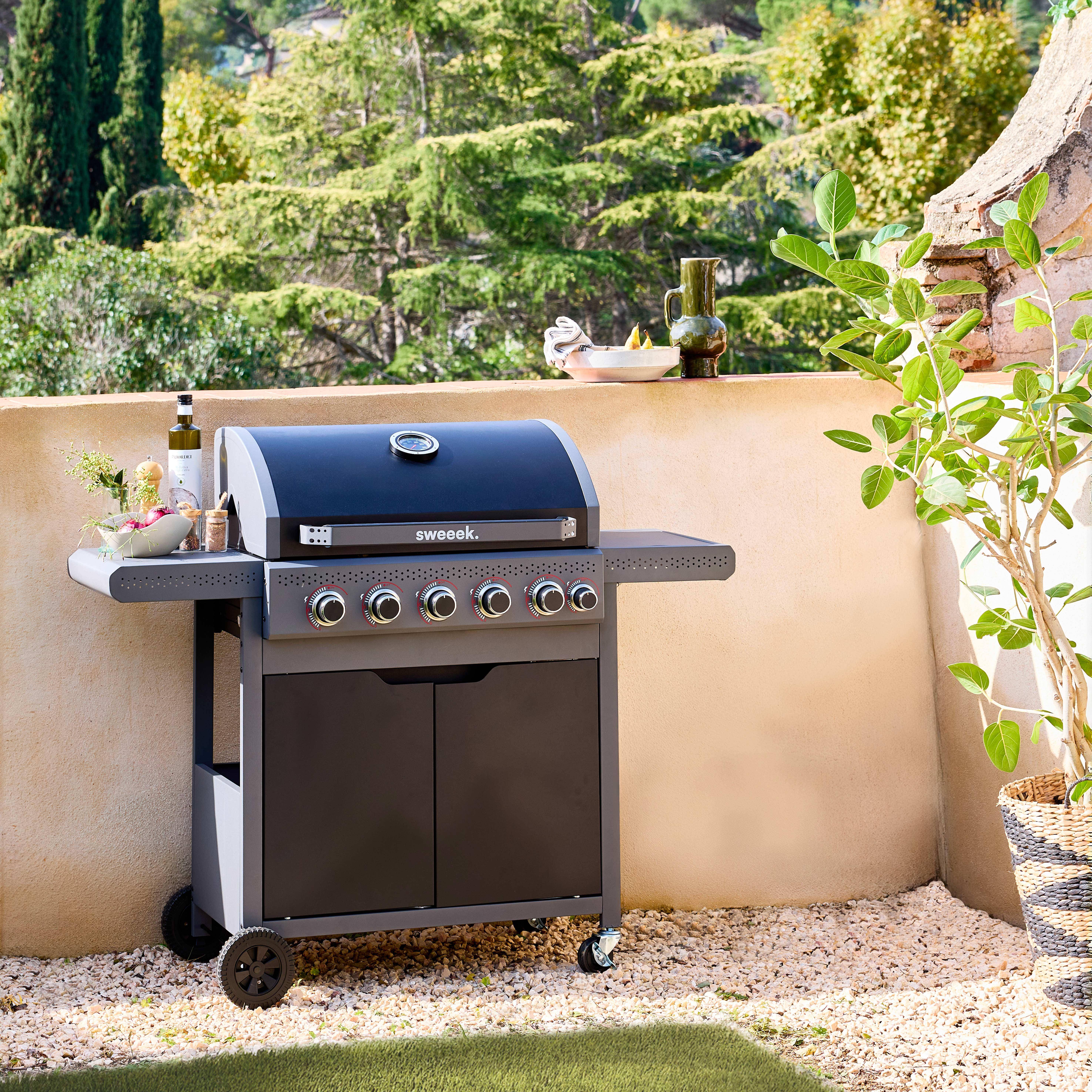 Gasbarbecue Edmond zwart - 5 branders + 1 zijbrander, met thermometer, L 132x D62 x H143 cm Photo2